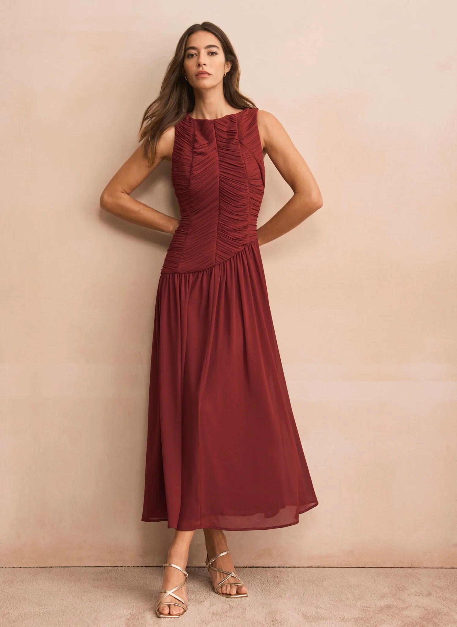 10074-burgundy-ruched-detail-maxi-dress-3.webp Burgundy Ruched Detail Maxi Dress