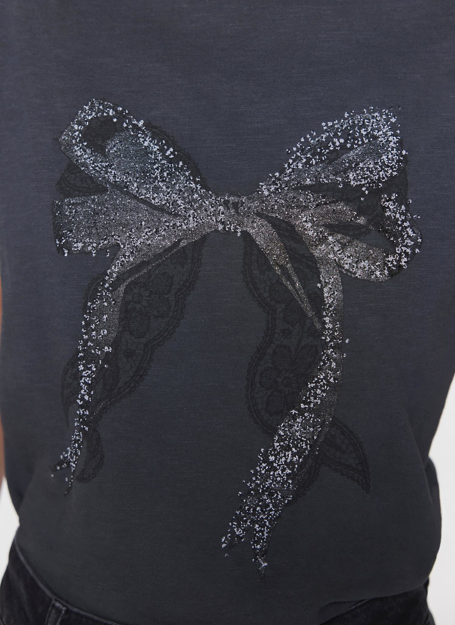 10196-black-cotton-bow-graphic-t-shirt-3.jpg Black Cotton Bow Graphic T-Shirt
