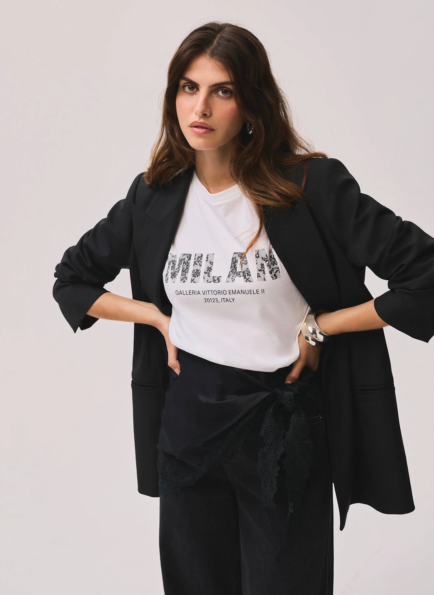 10244-white-cotton-milan-graphic-t-shirt-2.webp White Cotton Milan Graphic T-Shirt