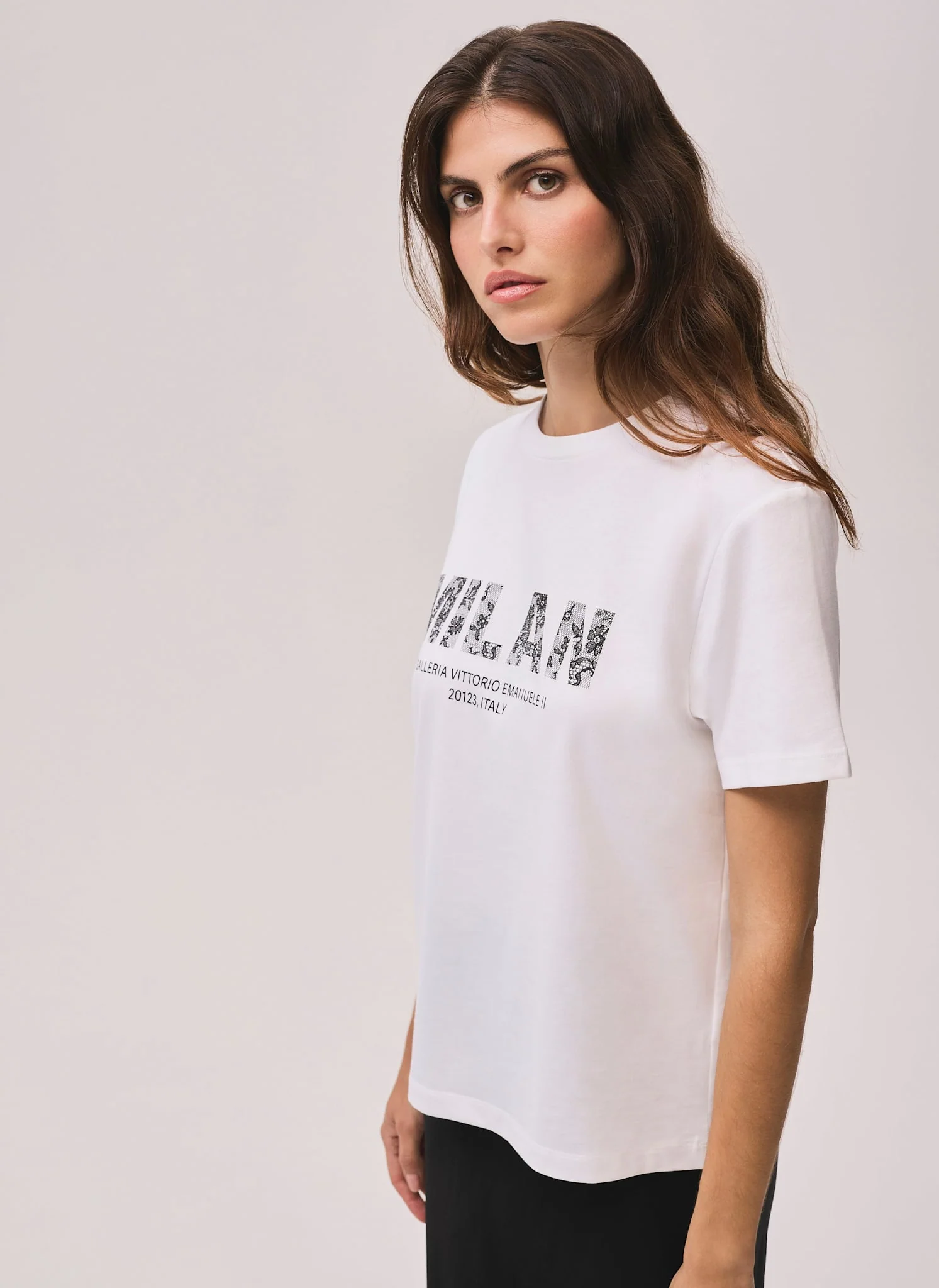 10244-white-cotton-milan-graphic-t-shirt-5.webp White Cotton Milan Graphic T-Shirt
