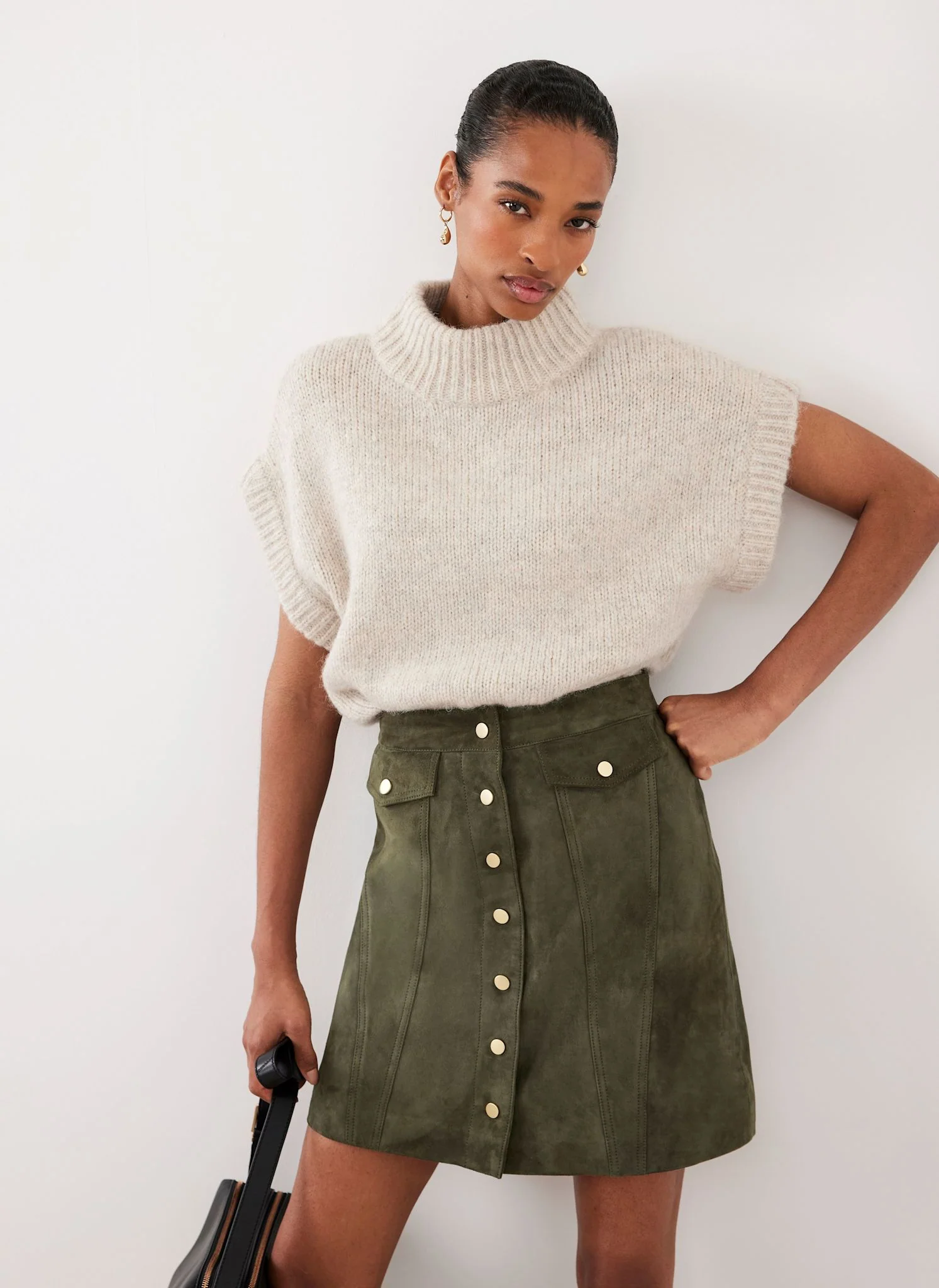 10380-khaki-suede-mini-skirt-2.webp Khaki Suede Mini Skirt