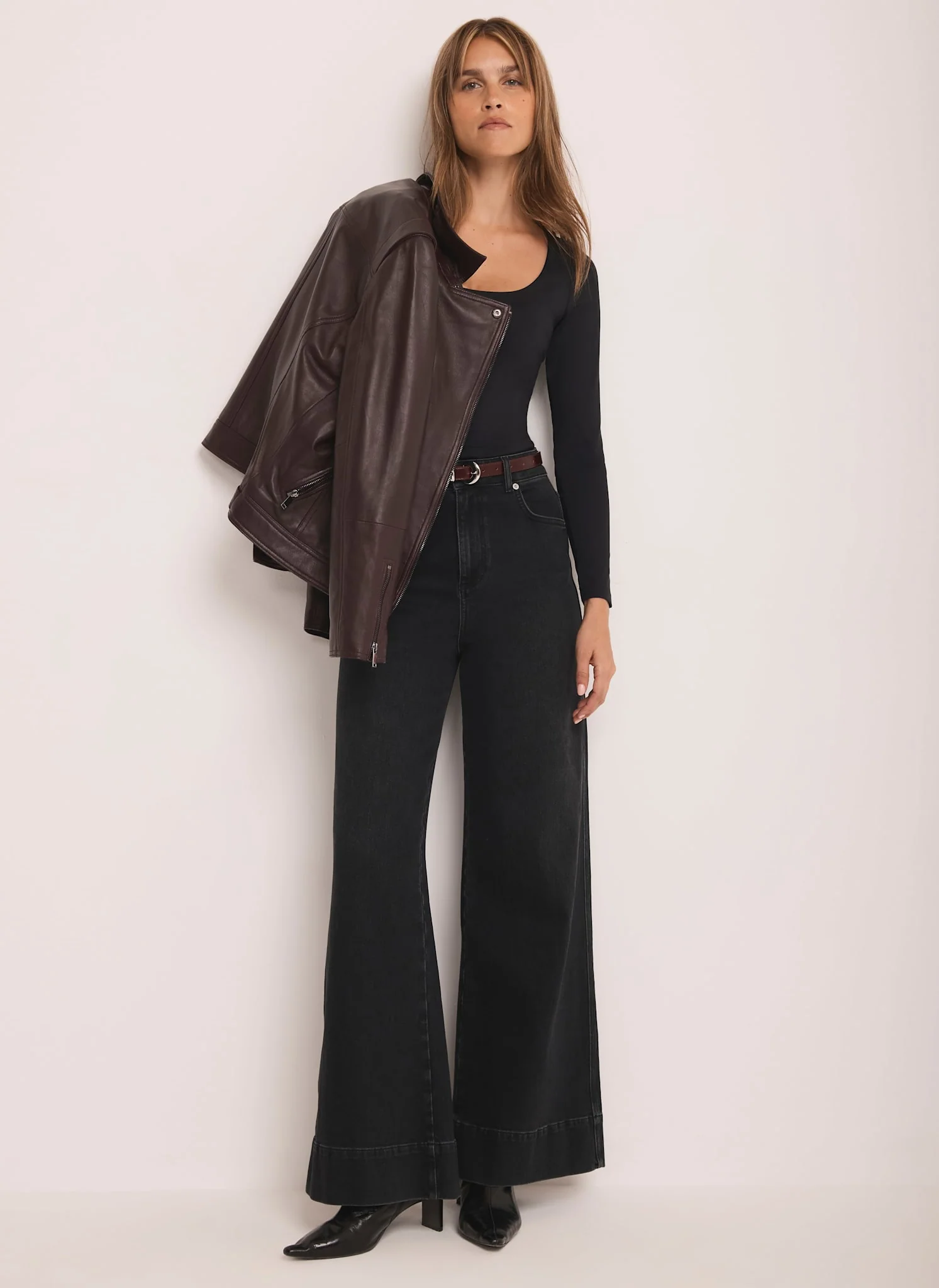Black Scoop Neck Long Sleeve Top