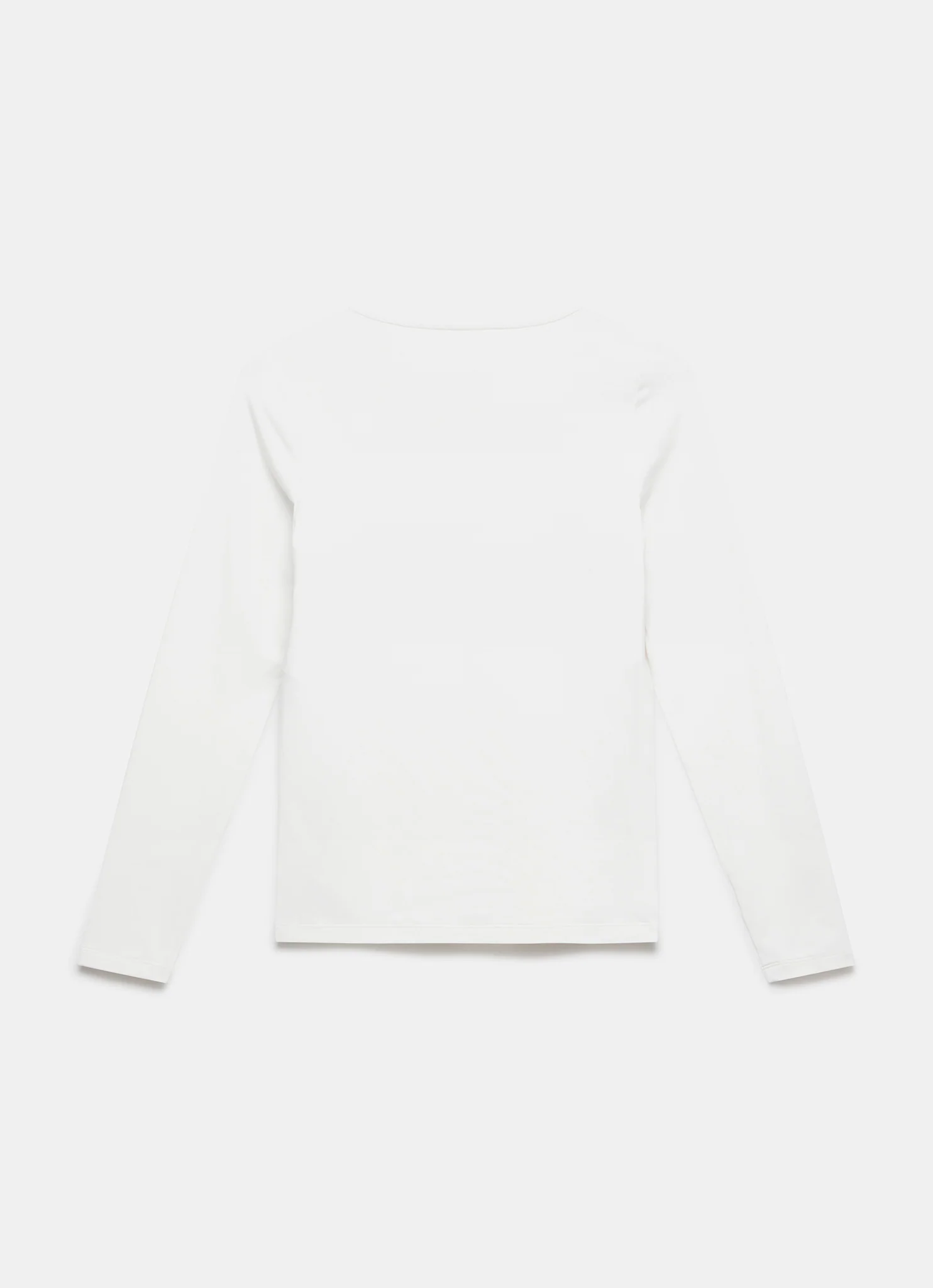 10502-white-v-neck-layering-top-7.webp White V Neck Layering Top