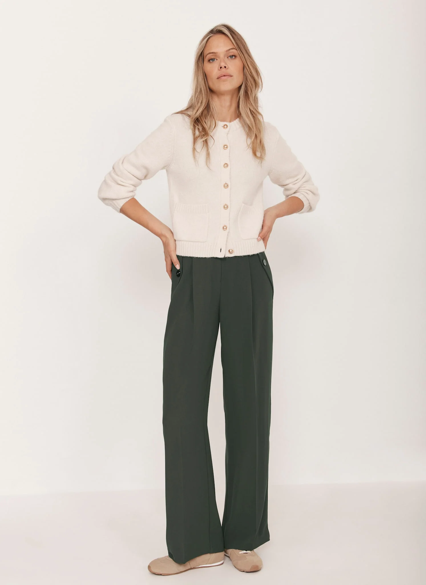 10618-green-tailored-wide-trousers-3.webp Green Tailored Wide Trousers