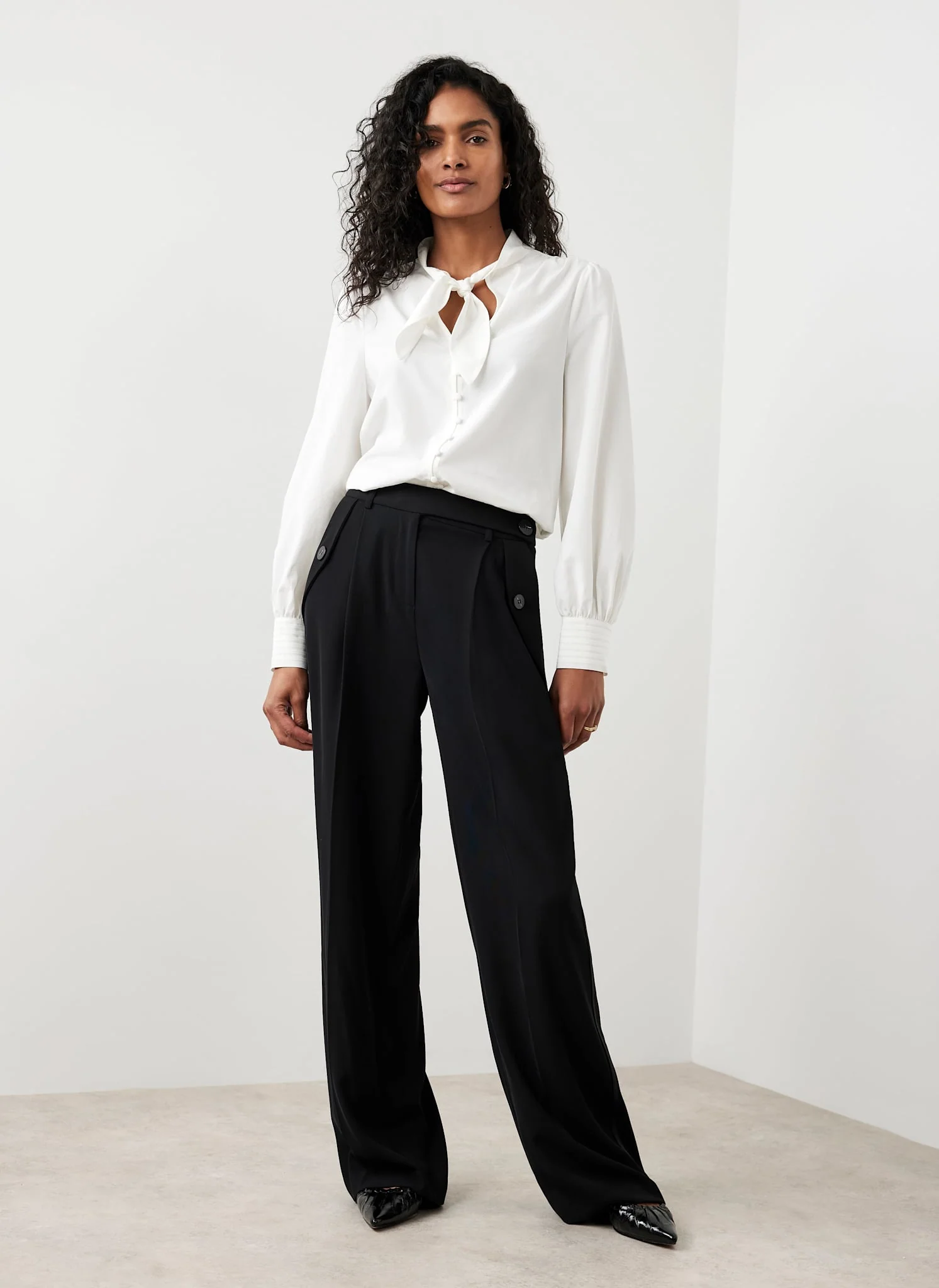 10640-black-tailored-wide-trousers-3.webp Black Tailored Wide Trousers