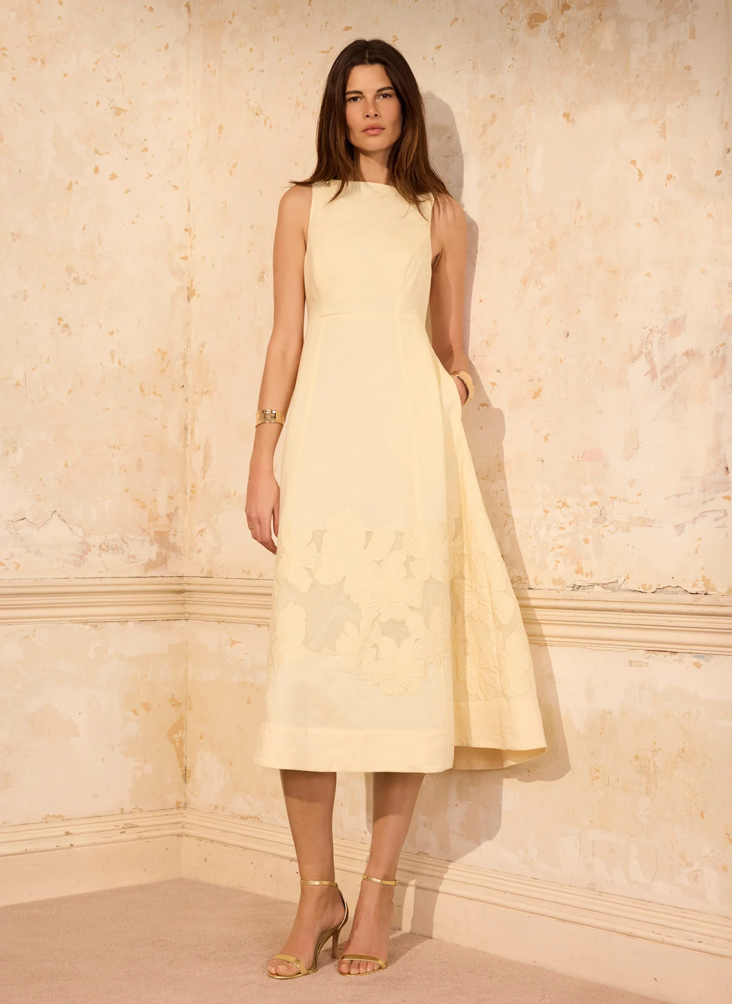1070-yellow-linen-blend-lace-midi-dress-2.webp Yellow Linen Blend Lace Midi Dress
