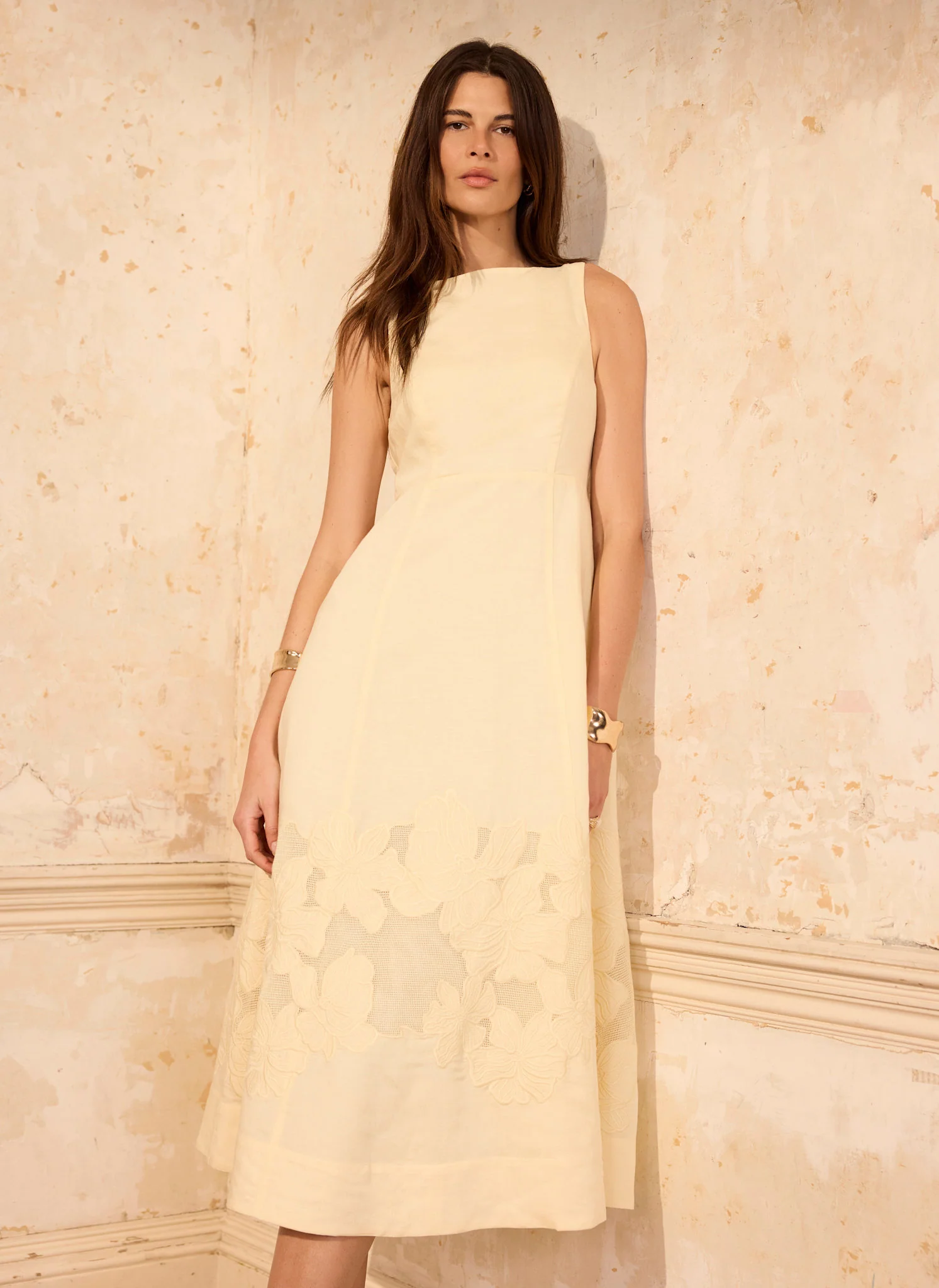 1070-yellow-linen-blend-lace-midi-dress-4.webp Yellow Linen Blend Lace Midi Dress