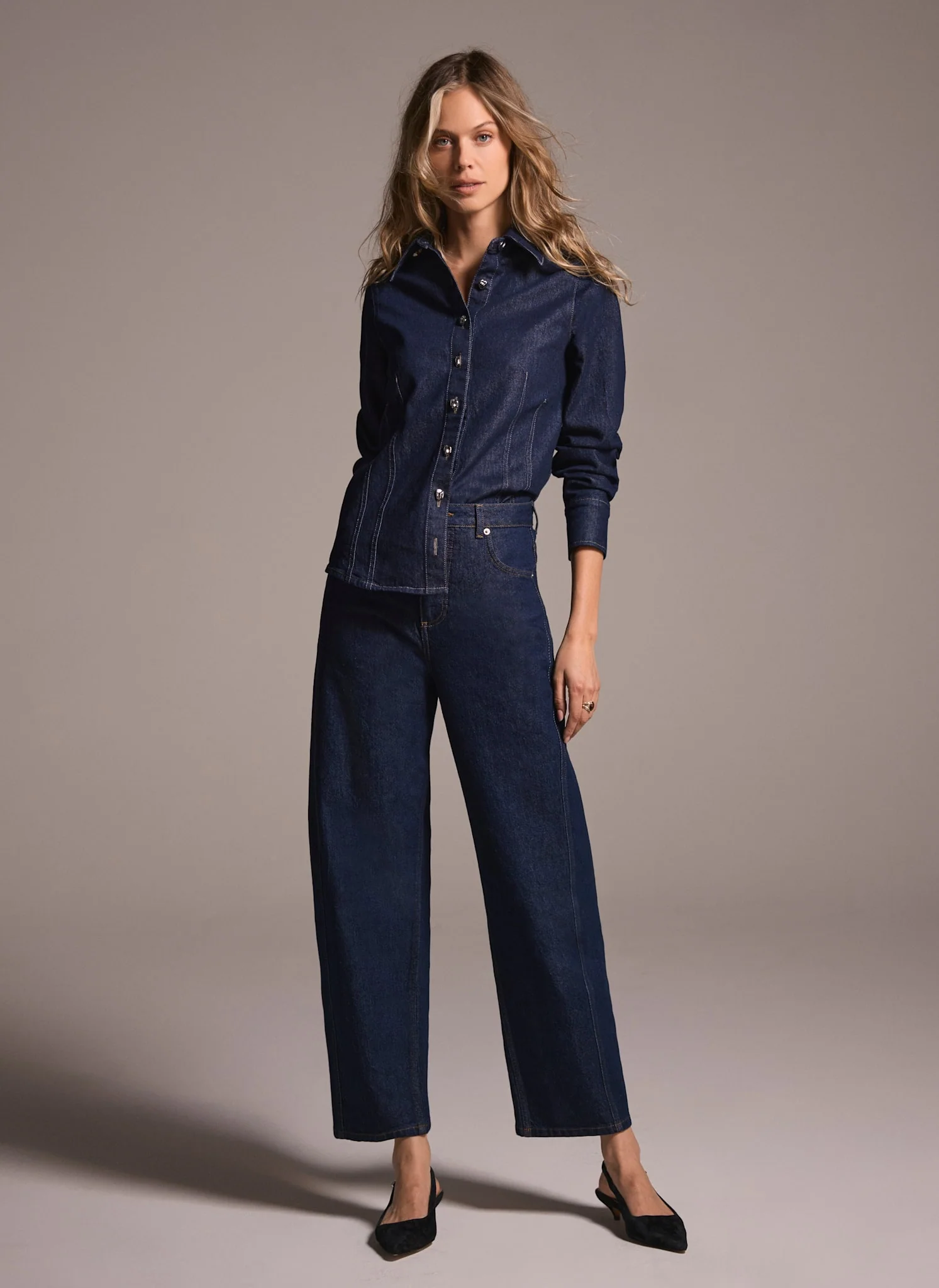 10756-dark-indigo-barrel-leg-jeans-3.webp Dark Indigo Barrel Leg Jeans