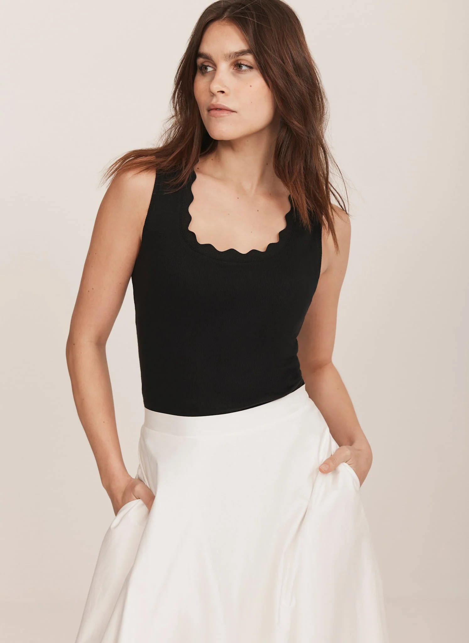 10984-black-scallop-trim-vest-top-1.webp Black Scallop Trim Vest Top