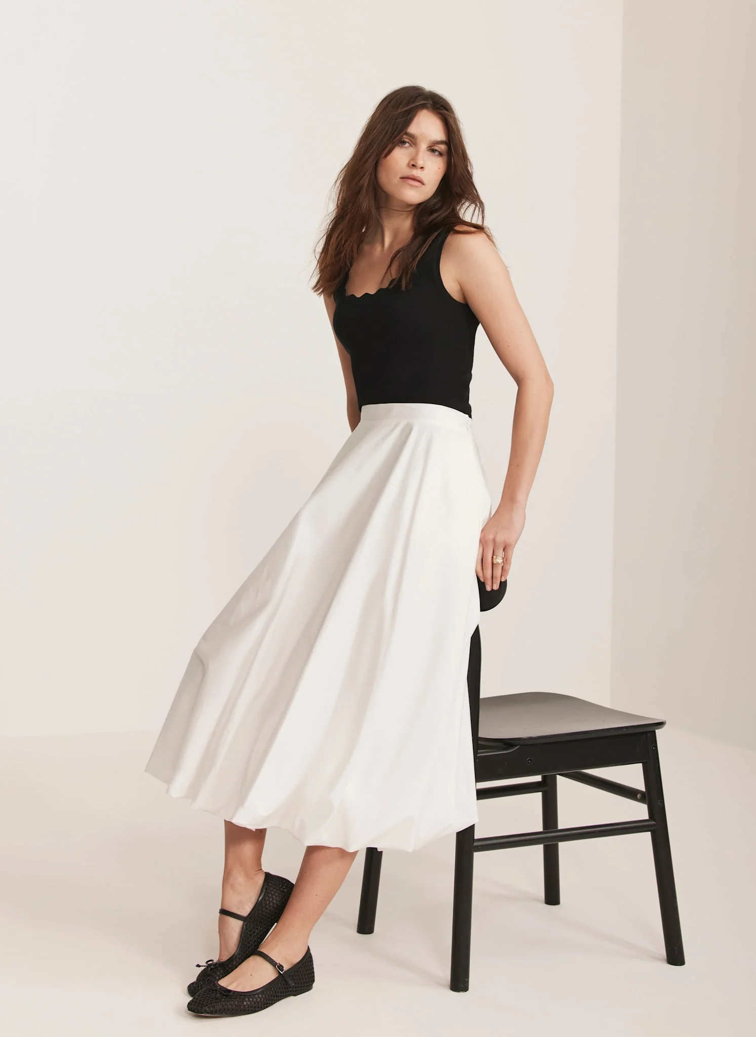 10984-black-scallop-trim-vest-top-5.webp Black Scallop Trim Vest Top
