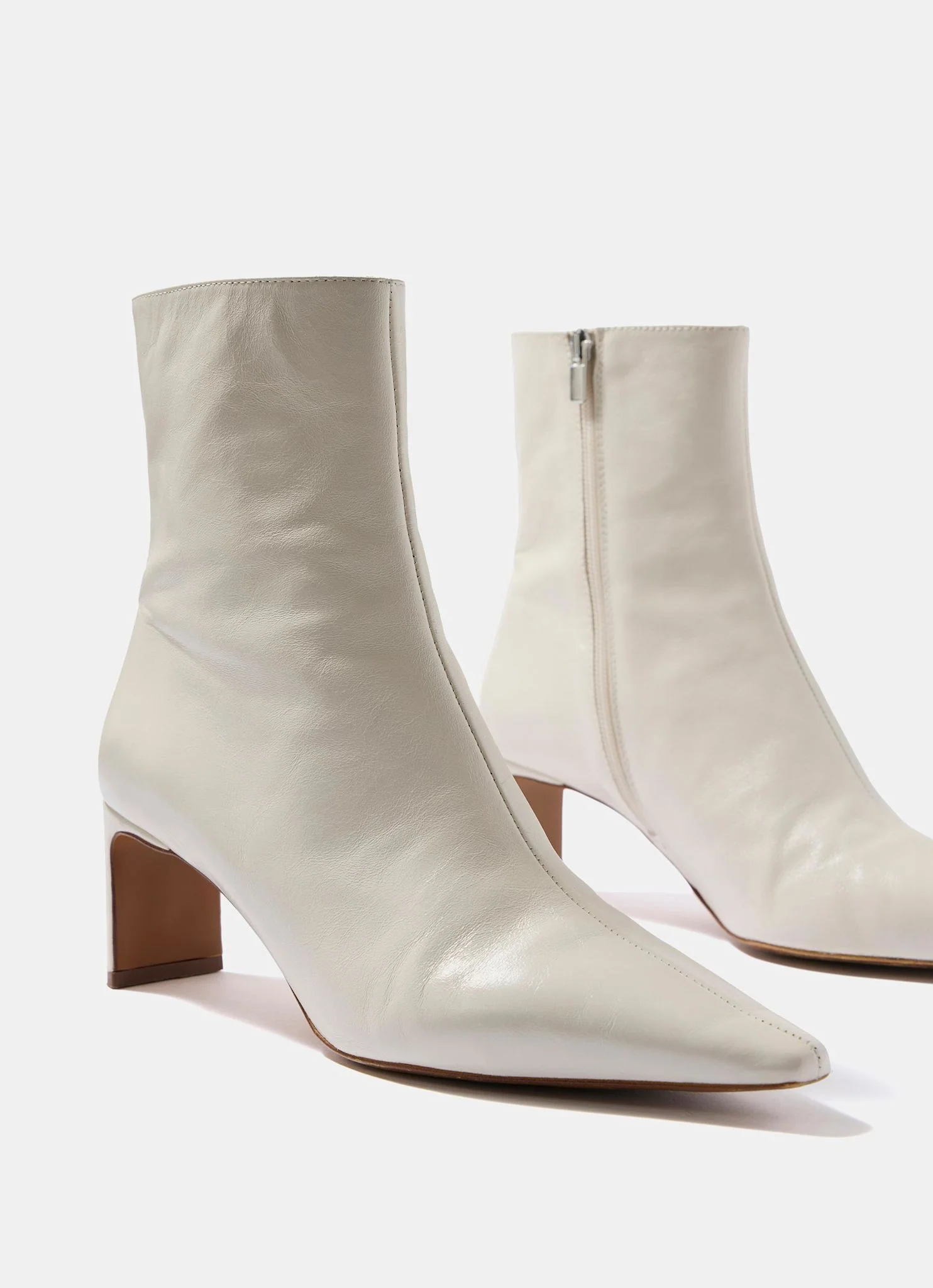 11548-macy-white-leather-ankle-boots-4.webp Macy White Leather Ankle Boots