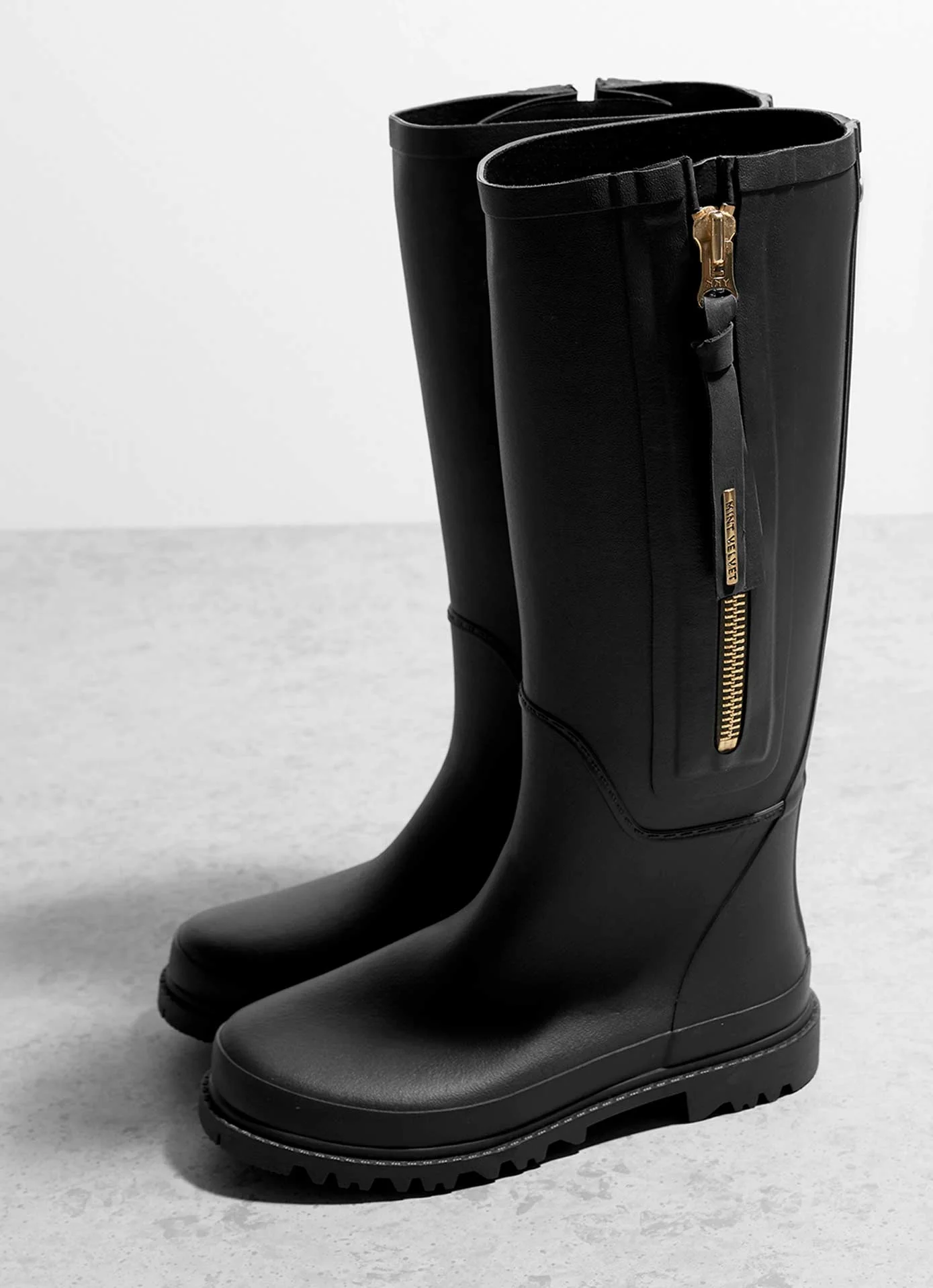11569-april-black-zip-wellies-2.webp April Black Zip Wellies