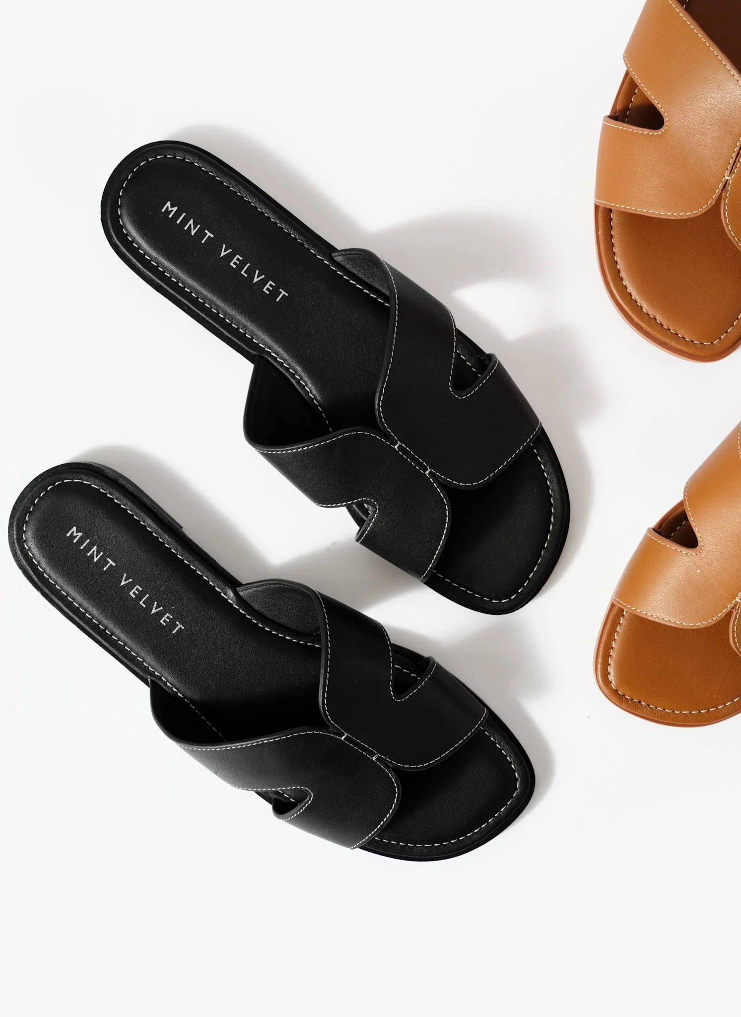 11609-darcy-black-leather-sandals-7.webp Darcy Black Leather Sandals