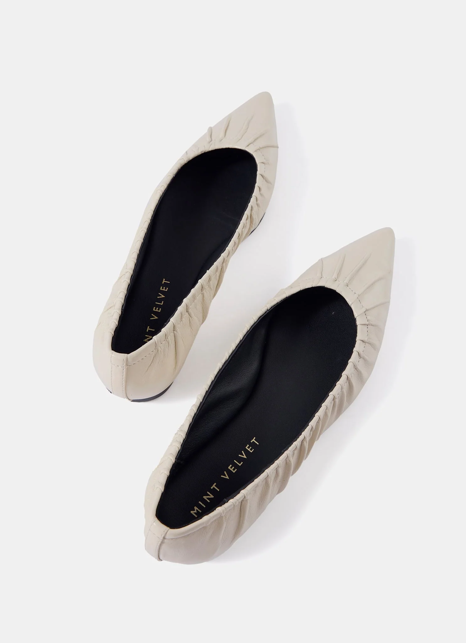 11854-arella-cream-leather-flat-pumps-5.webp Arella Cream Leather Flat Pumps
