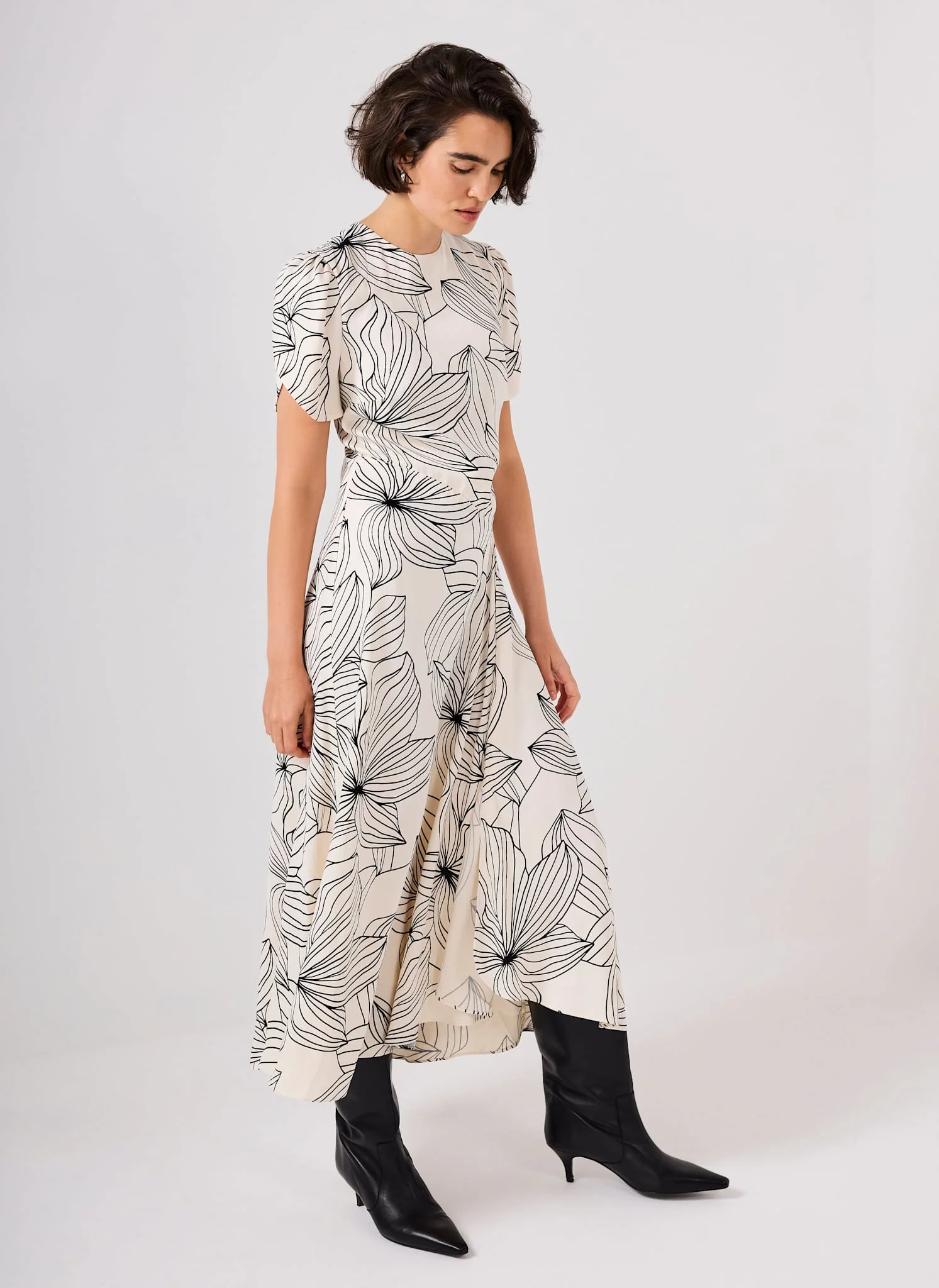 12138-cream-floral-print-satin-midi-dress-1.webp Cream Floral Print Satin Midi Dress