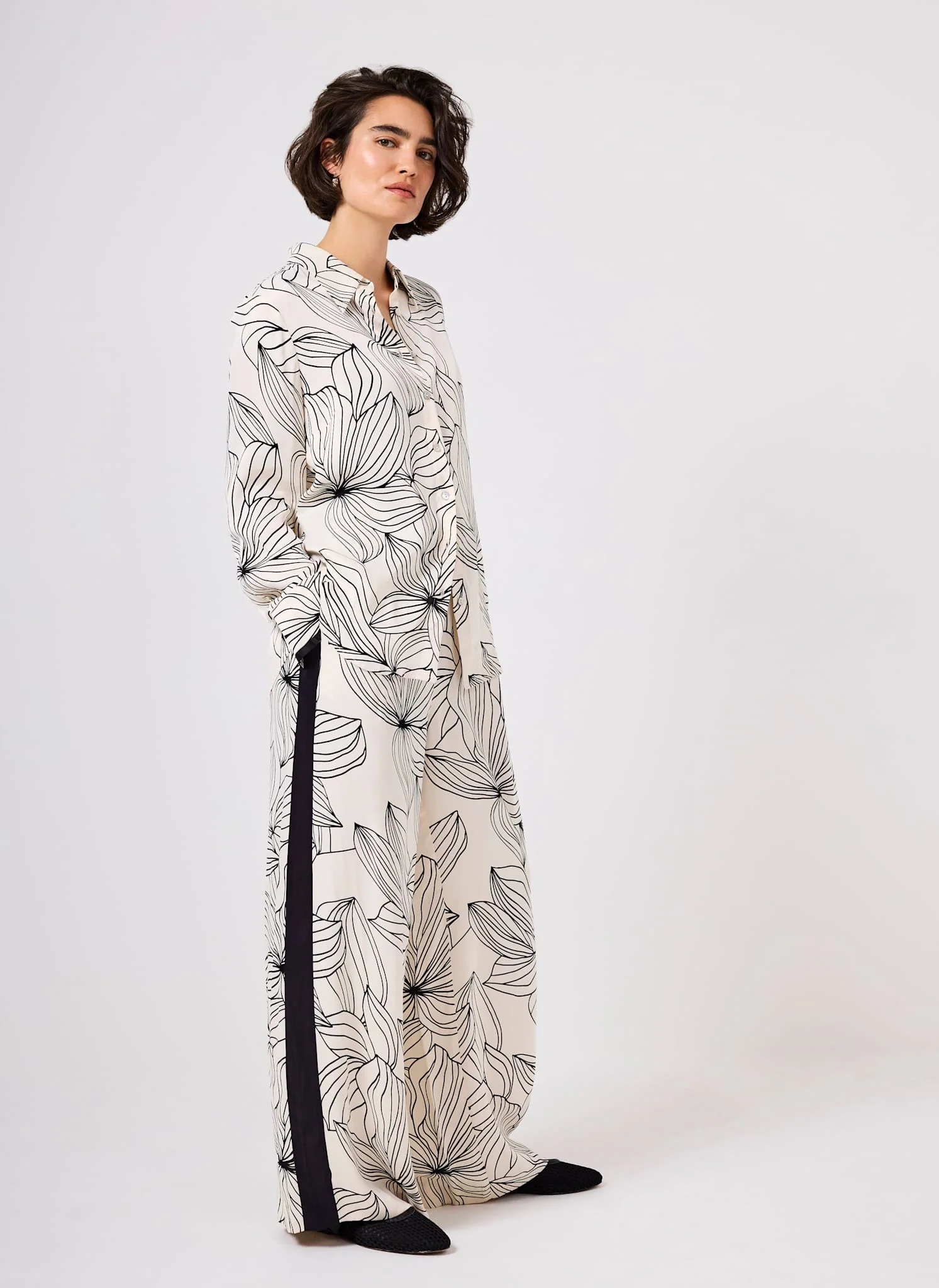 12162-cream-floral-print-satin-shirt-5.webp Cream Floral Print Satin Shirt