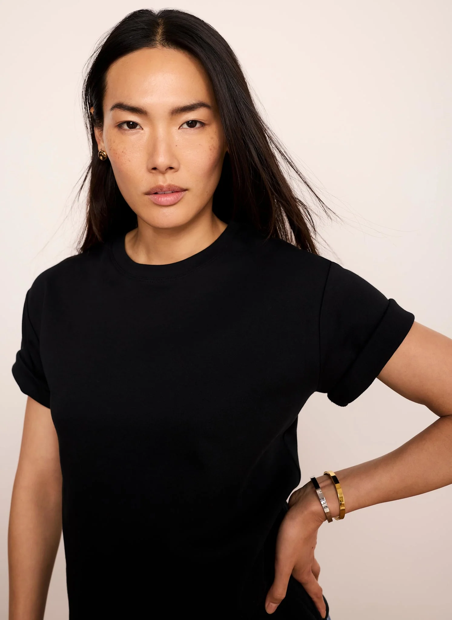123-black-cotton-slim-fit-t-shirt-4.webp Black Cotton Slim Fit T-Shirt