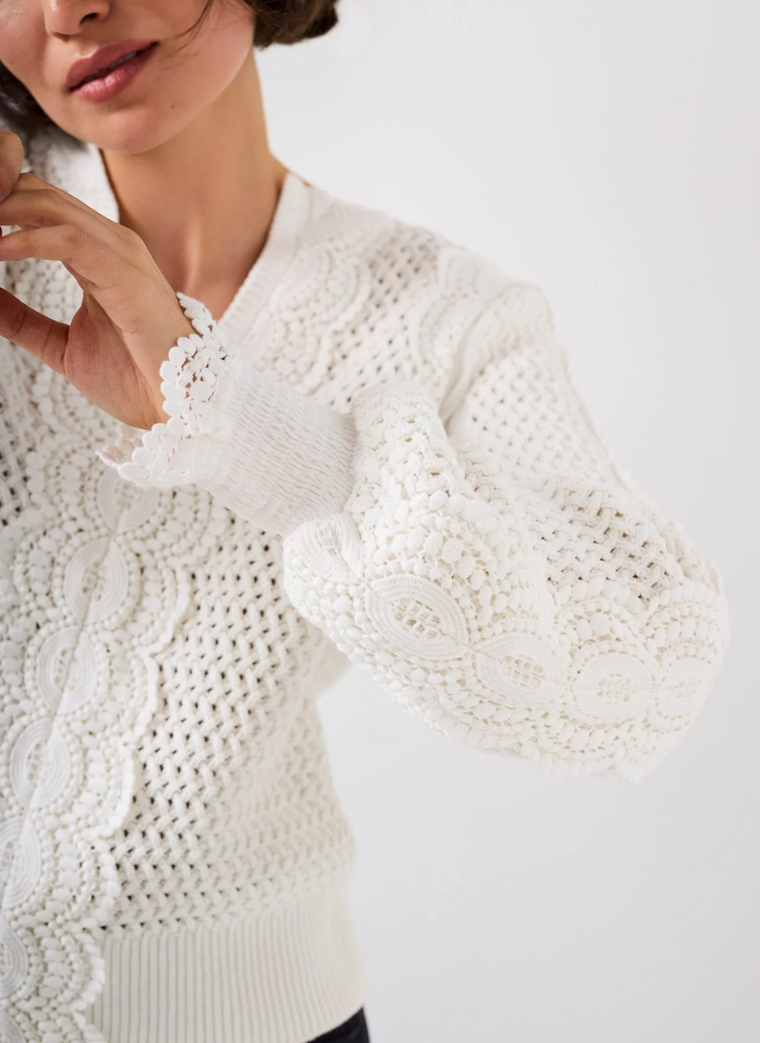 12318-white-cotton-blend-crochet-detail-jumper-3.webp White Cotton Blend Crochet Detail Jumper