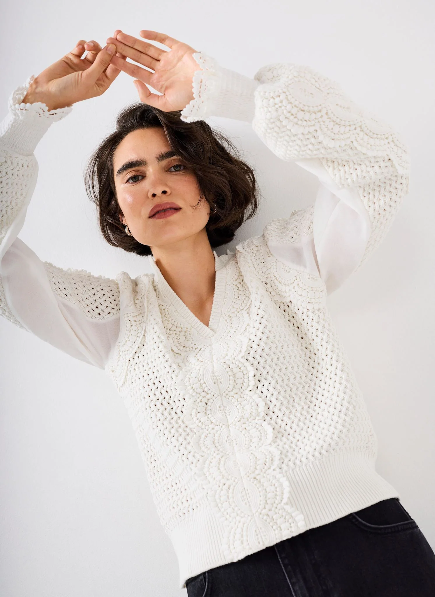 12318-white-cotton-blend-crochet-detail-jumper-6.webp White Cotton Blend Crochet Detail Jumper