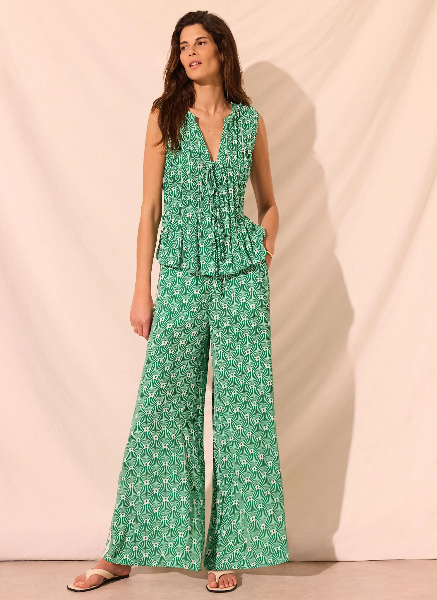 1252-green-shell-print-wide-leg-trousers-1.webp Green Shell Print Wide Leg Trousers