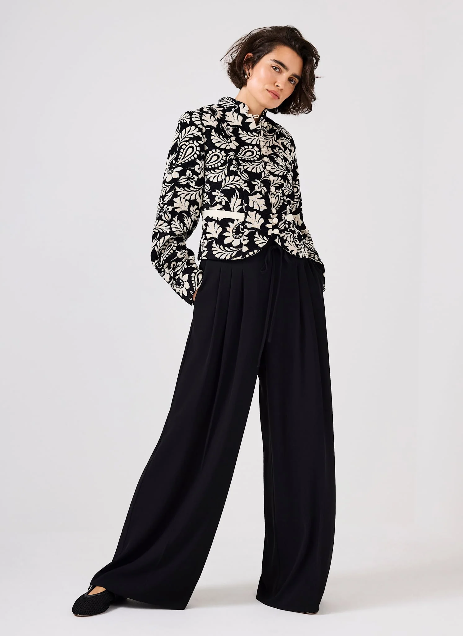 13171-black-jacquard-floral-cropped-jacket-1.webp Black Jacquard Floral Cropped Jacket