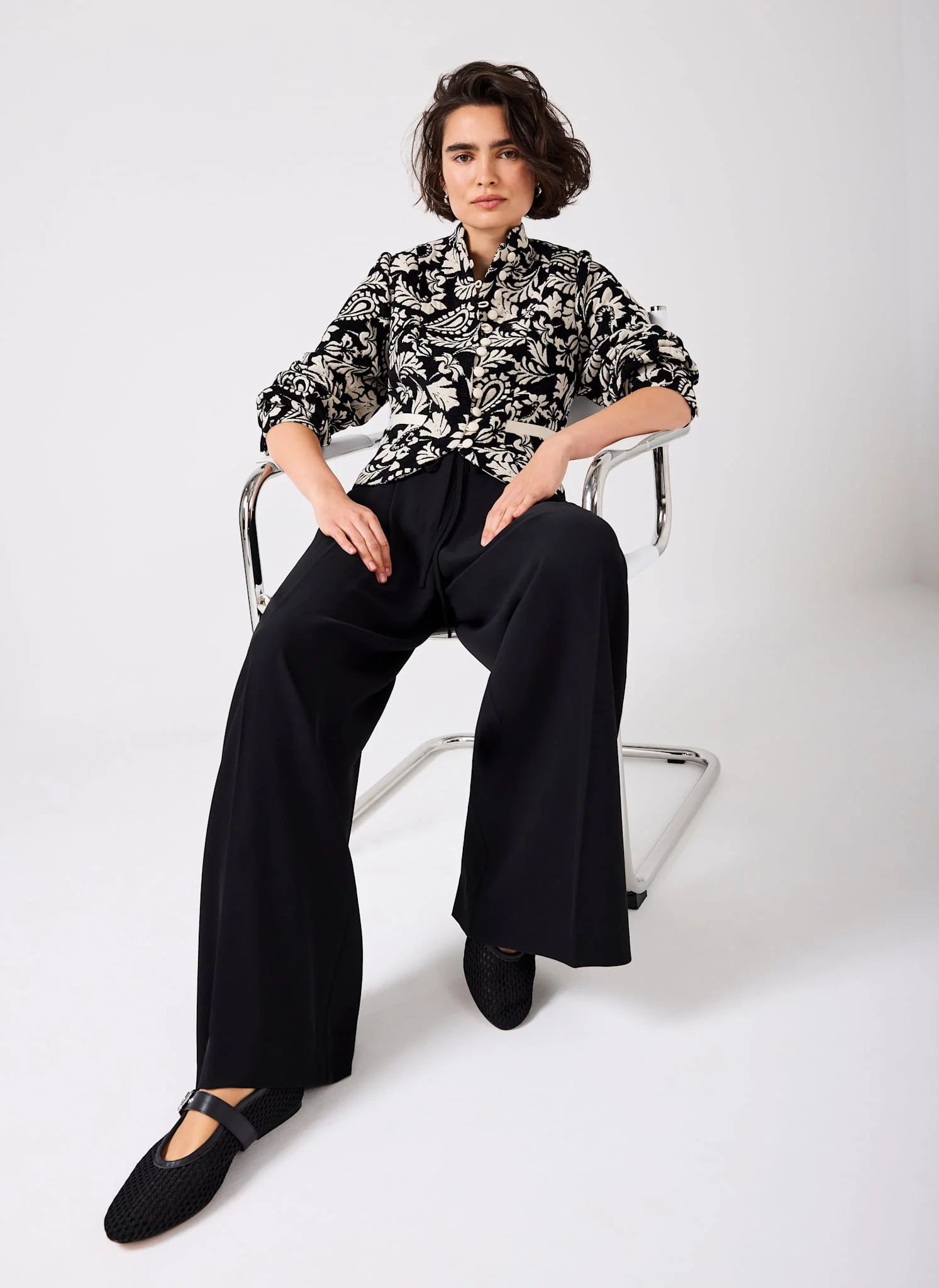 13171-black-jacquard-floral-cropped-jacket-3.webp Black Jacquard Floral Cropped Jacket