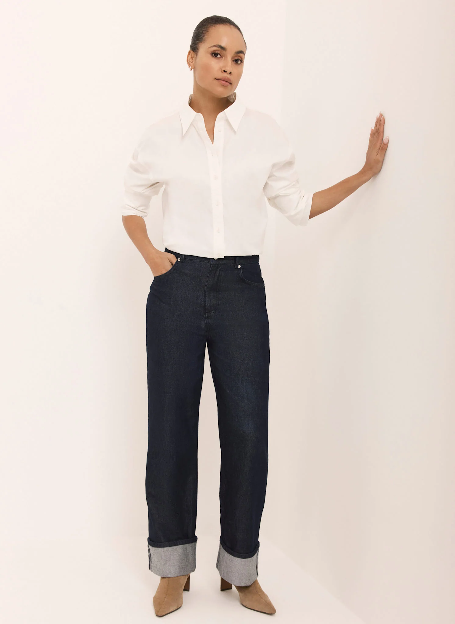 13223-dark-indigo-wide-turn-up-jeans-6.webp Dark Indigo Wide Turn Up Jeans