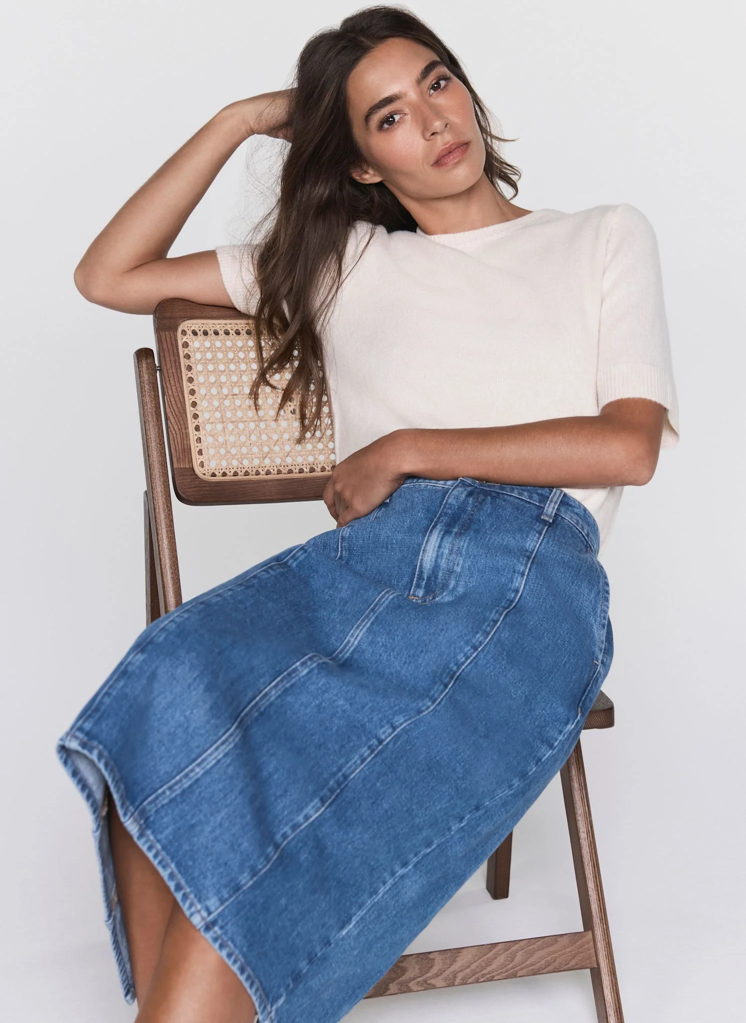 13257-indigo-denim-straight-midi-skirt-3.webp Indigo Denim Straight Midi Skirt