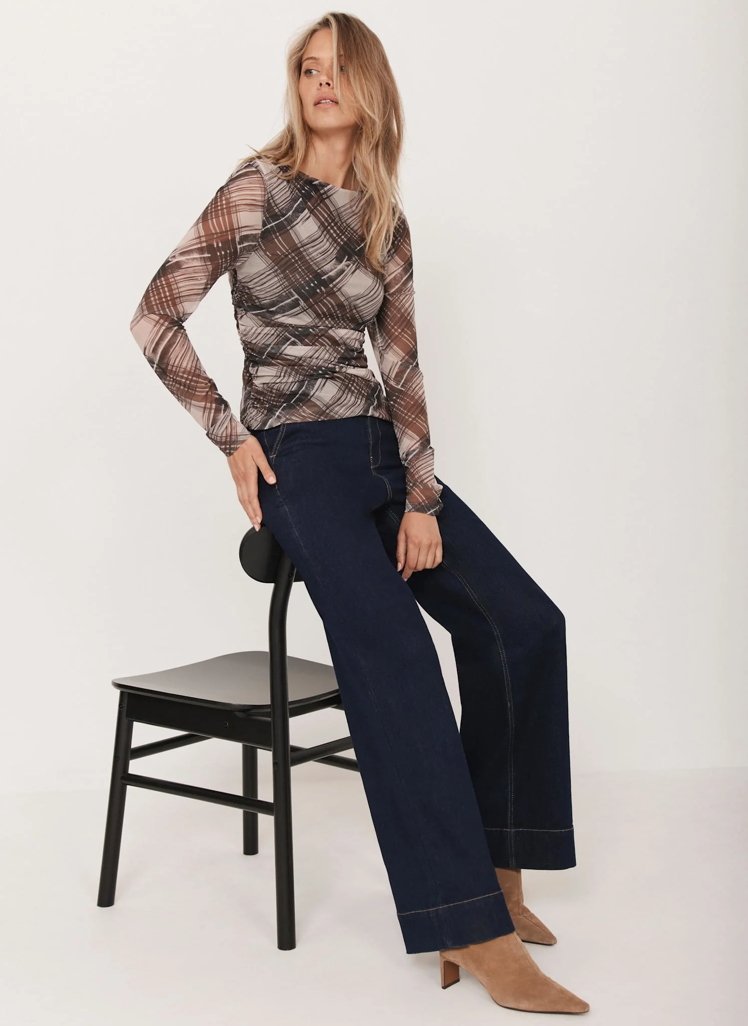 13271-brown-checked-mesh-top-1.webp Brown Checked Mesh Top