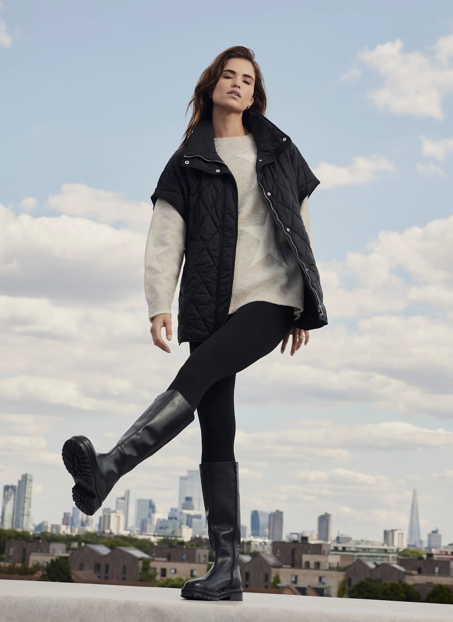 13389-black-quilted-oversized-gilet-3.webp Black Quilted Oversized Gilet
