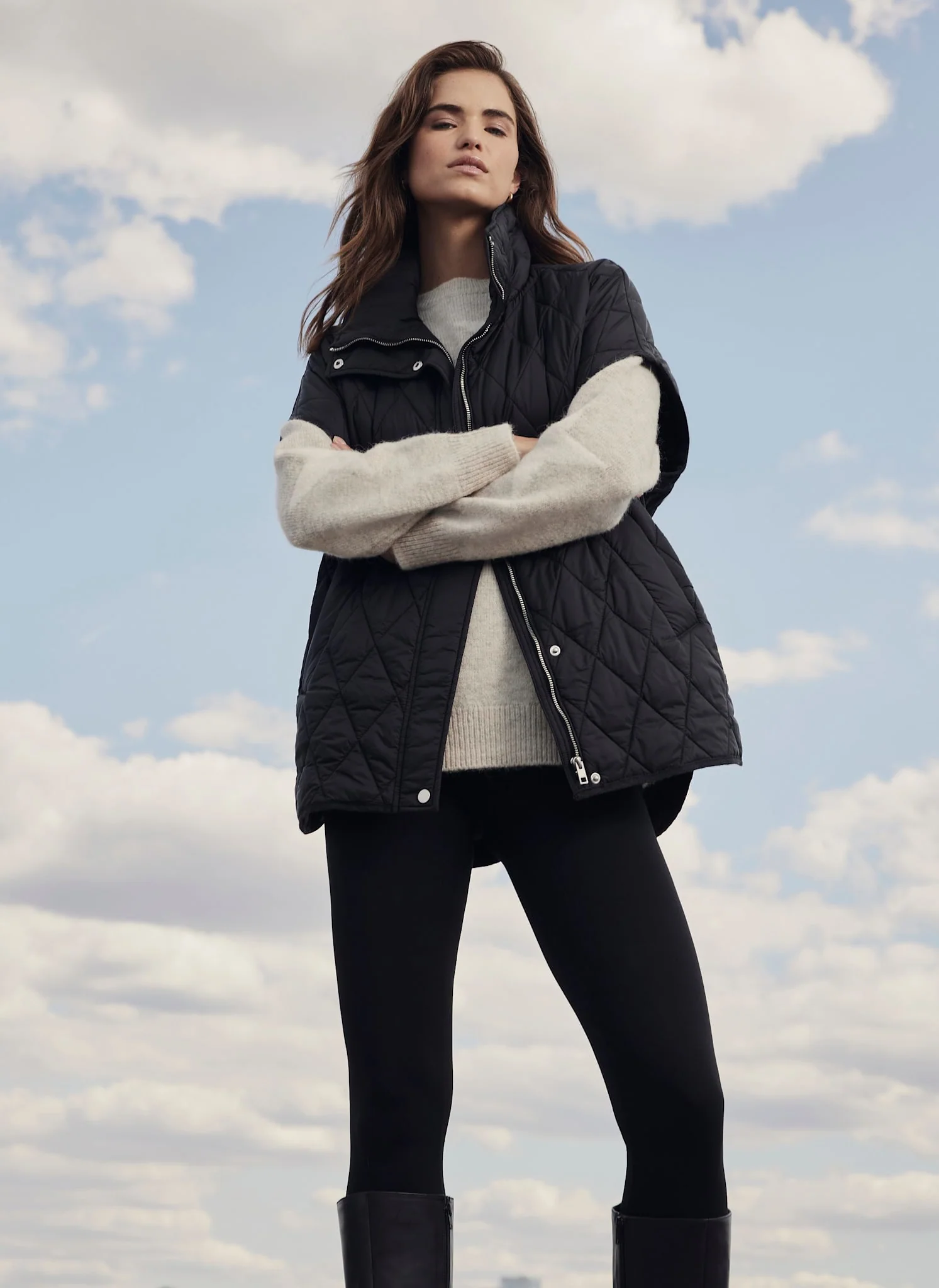 13389-black-quilted-oversized-gilet-5.webp Black Quilted Oversized Gilet