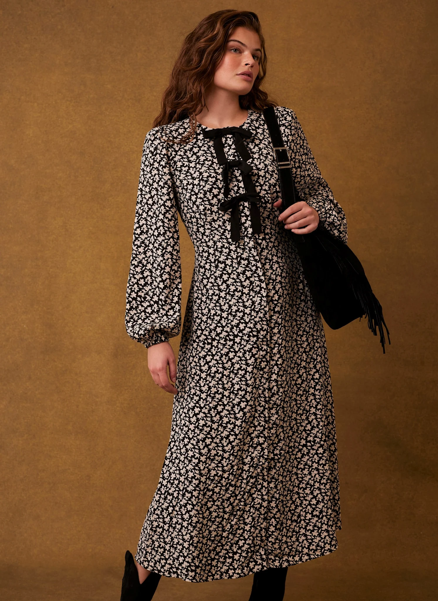 13431-black-floral-print-midi-dress-2.webp Black Floral Print Midi Dress