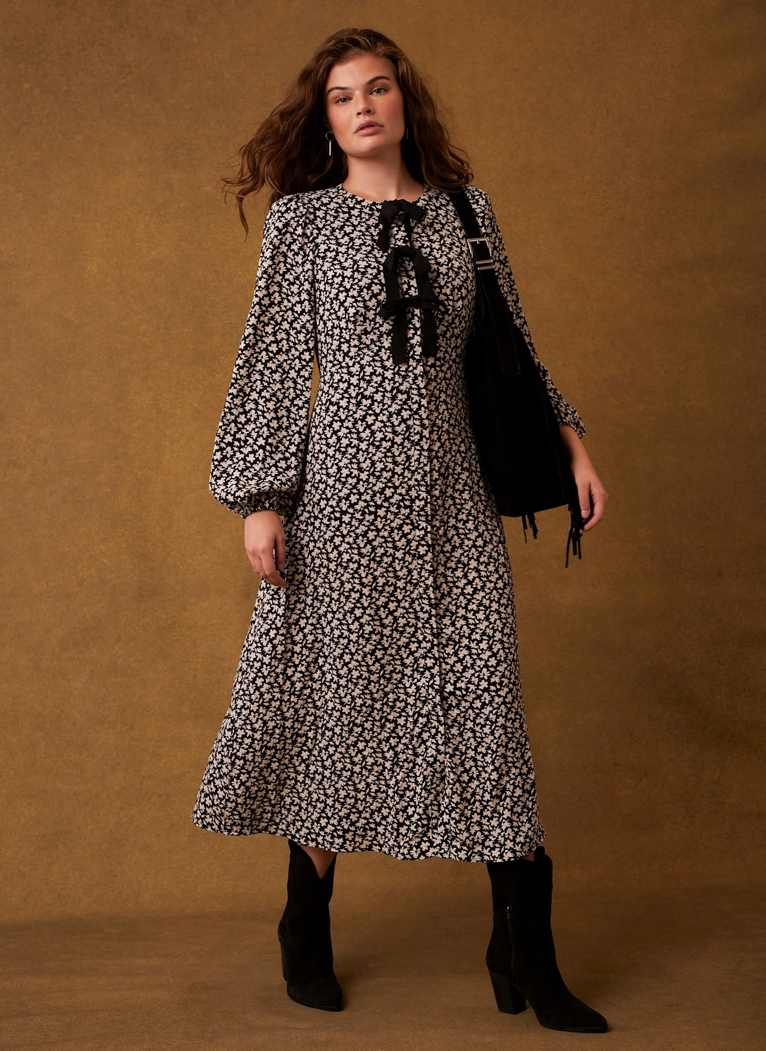 13431-black-floral-print-midi-dress-3.webp Black Floral Print Midi Dress