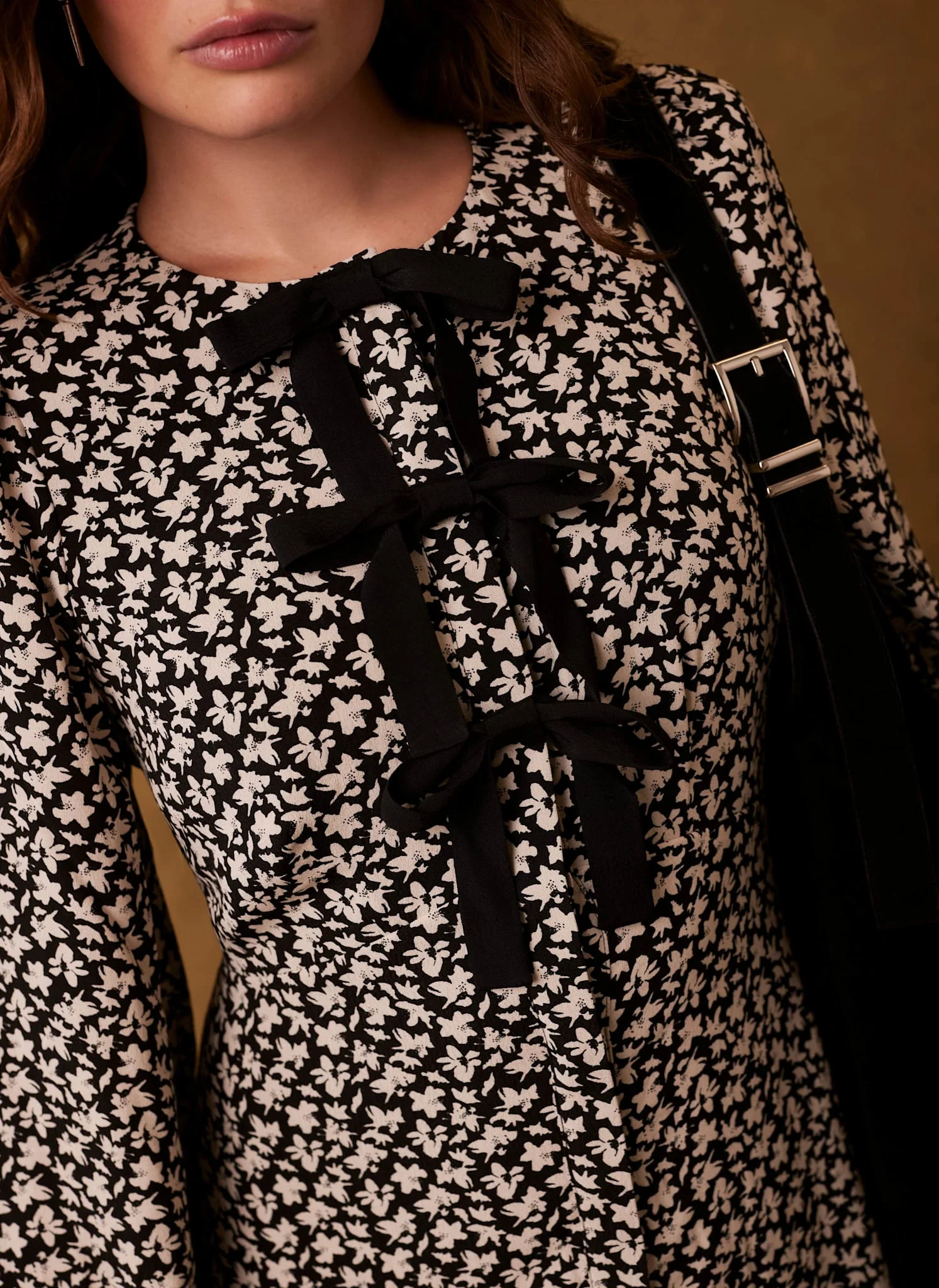 13431-black-floral-print-midi-dress-4.webp Black Floral Print Midi Dress