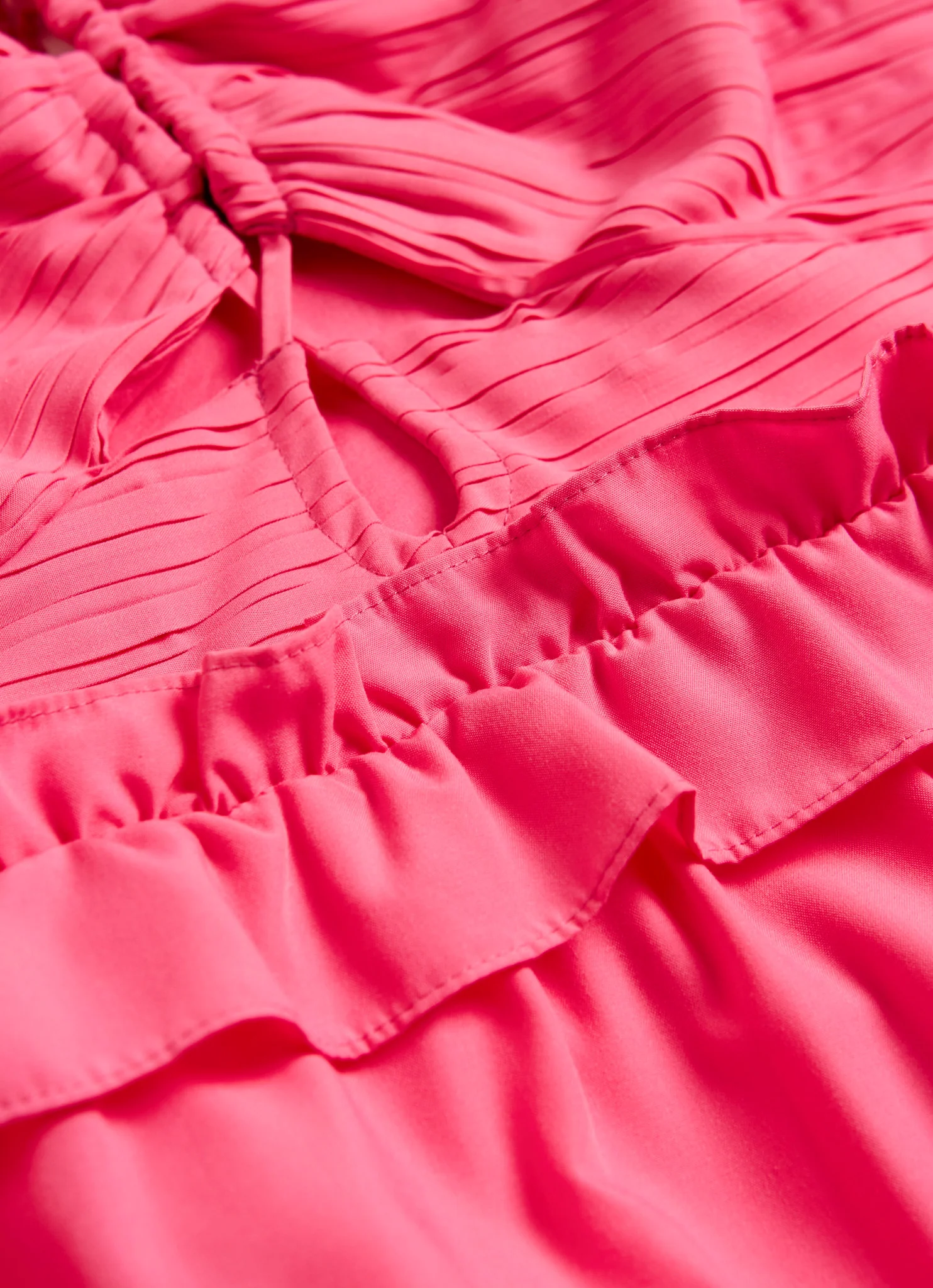 13453-pink-ruffle-halter-midi-dress-8.webp Pink Ruffle Halter Midi Dress