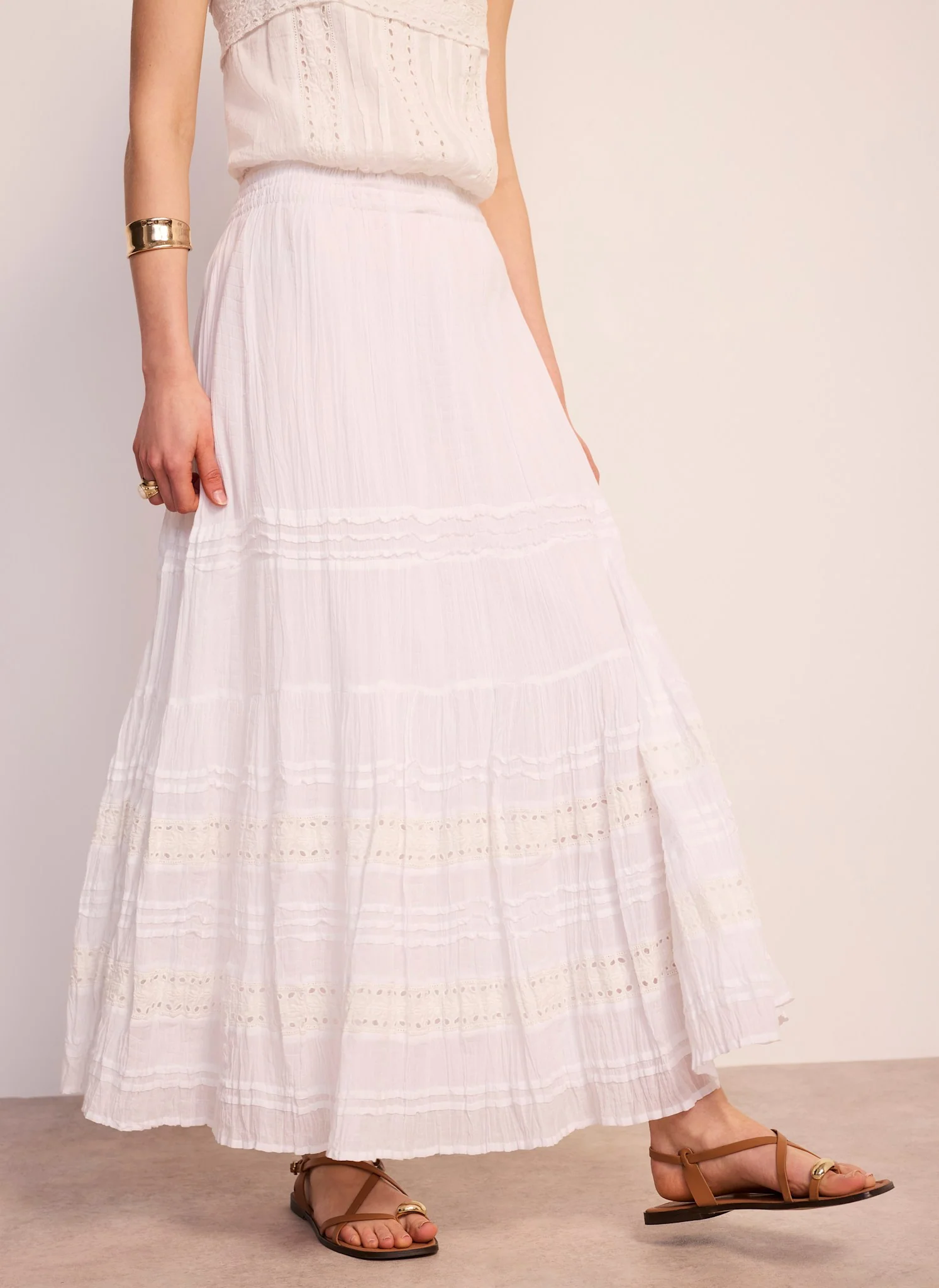 1590-white-cotton-maxi-skirt-3.webp White Cotton Maxi Skirt