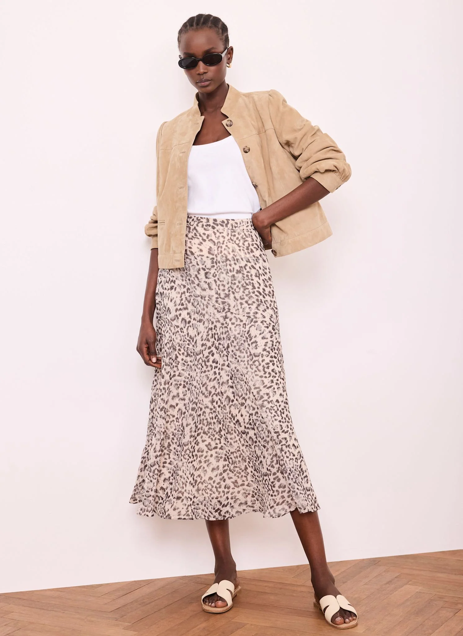 1596-leopard-print-midi-skirt-3.webp Leopard Print Midi Skirt
