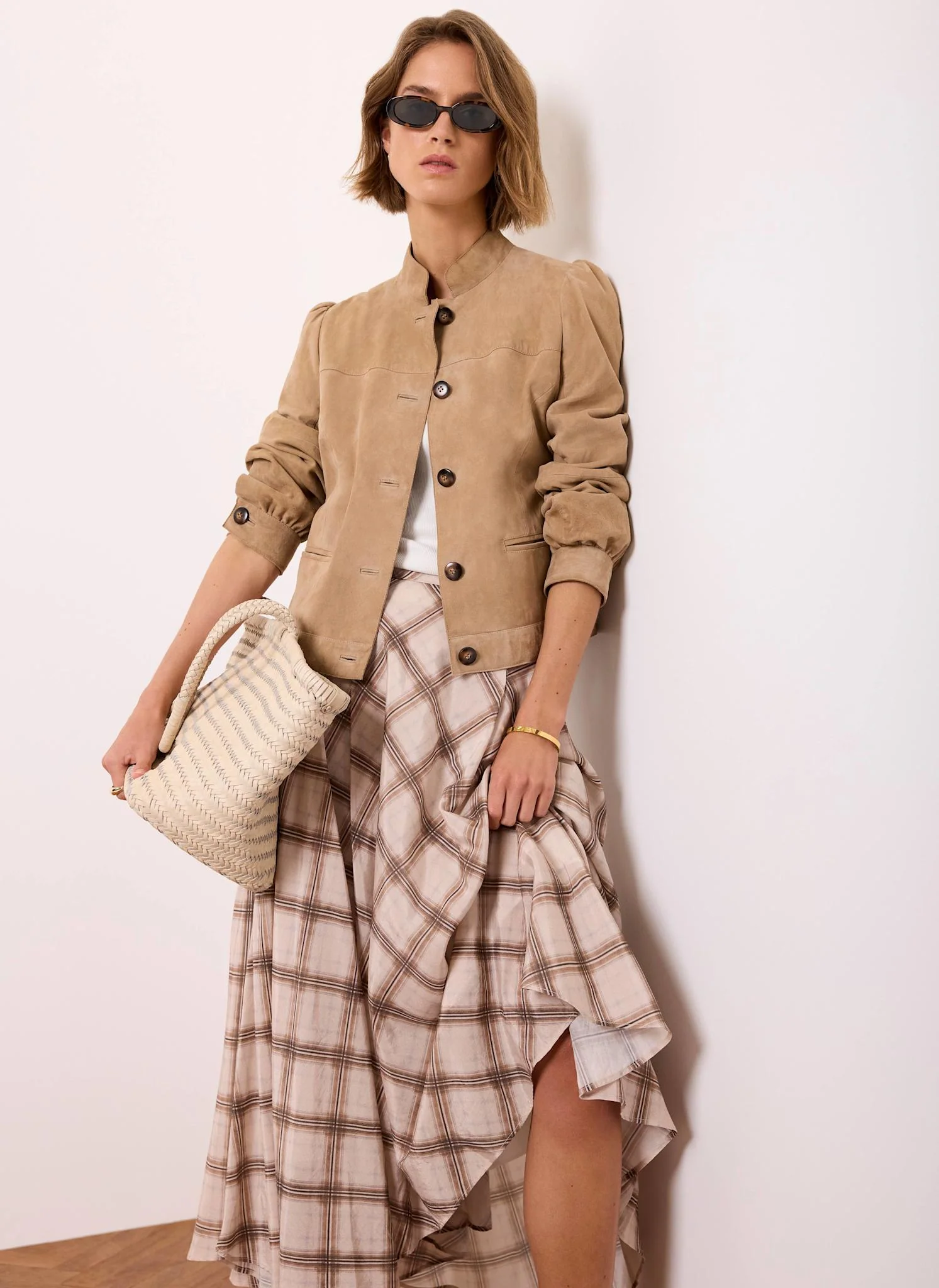 189-neutral-checked-print-midi-skirt-1.webp Neutral Checked Print Midi Skirt