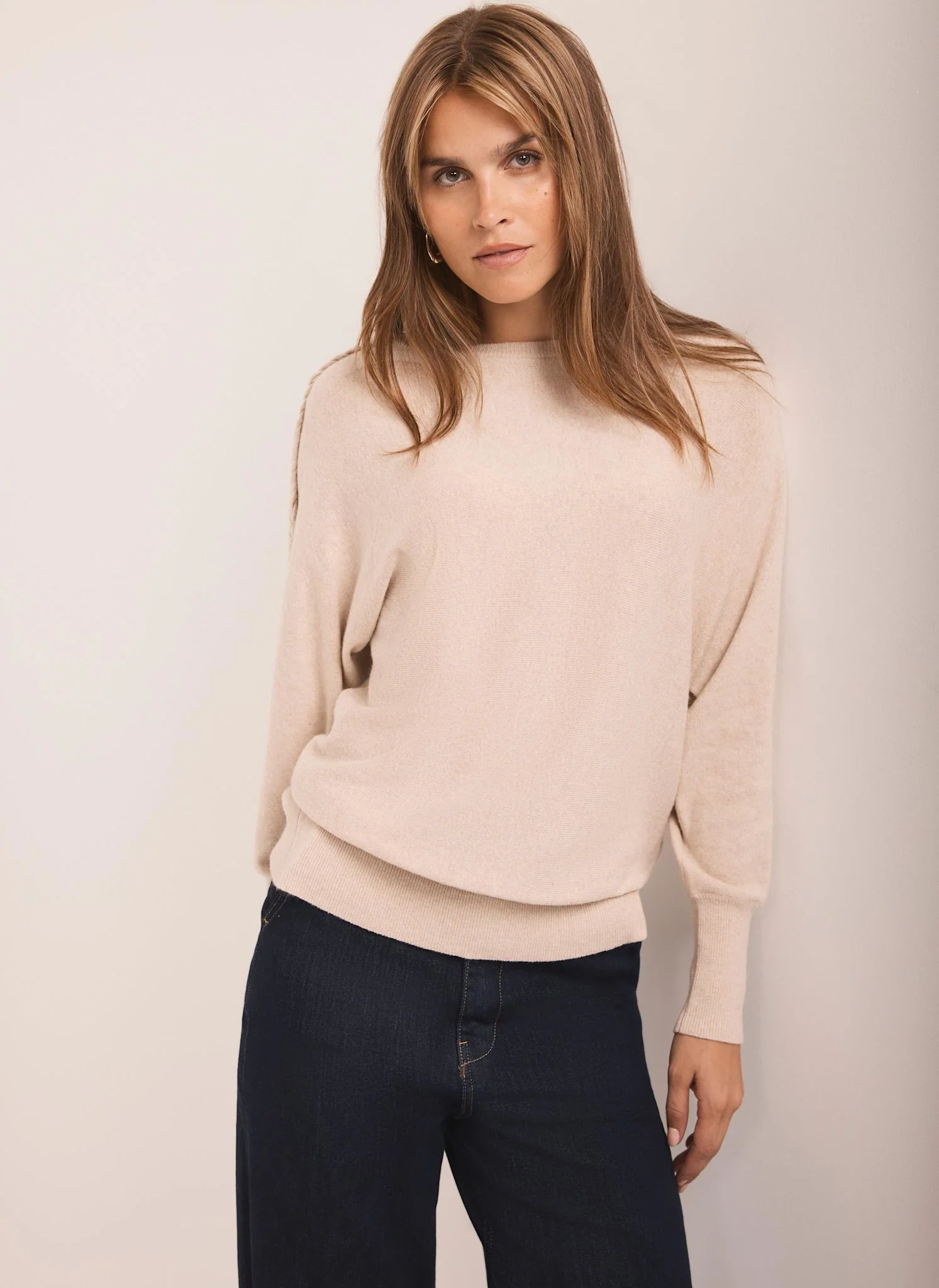 1933-xs-xs-variation-3.webp Neutral Cotton Blend Batwing Jumper