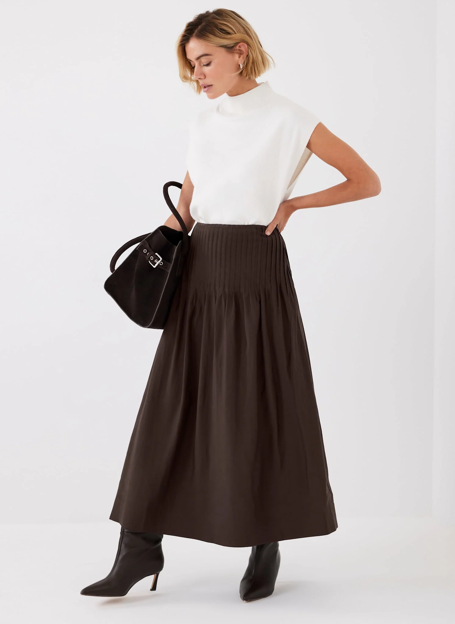 2016-brown-pintuck-maxi-skirt-3.webp Brown Pintuck Maxi Skirt