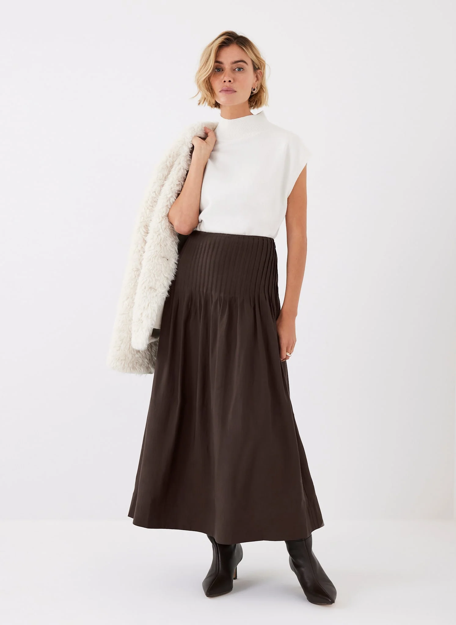 2016-brown-pintuck-maxi-skirt-5.webp Brown Pintuck Maxi Skirt