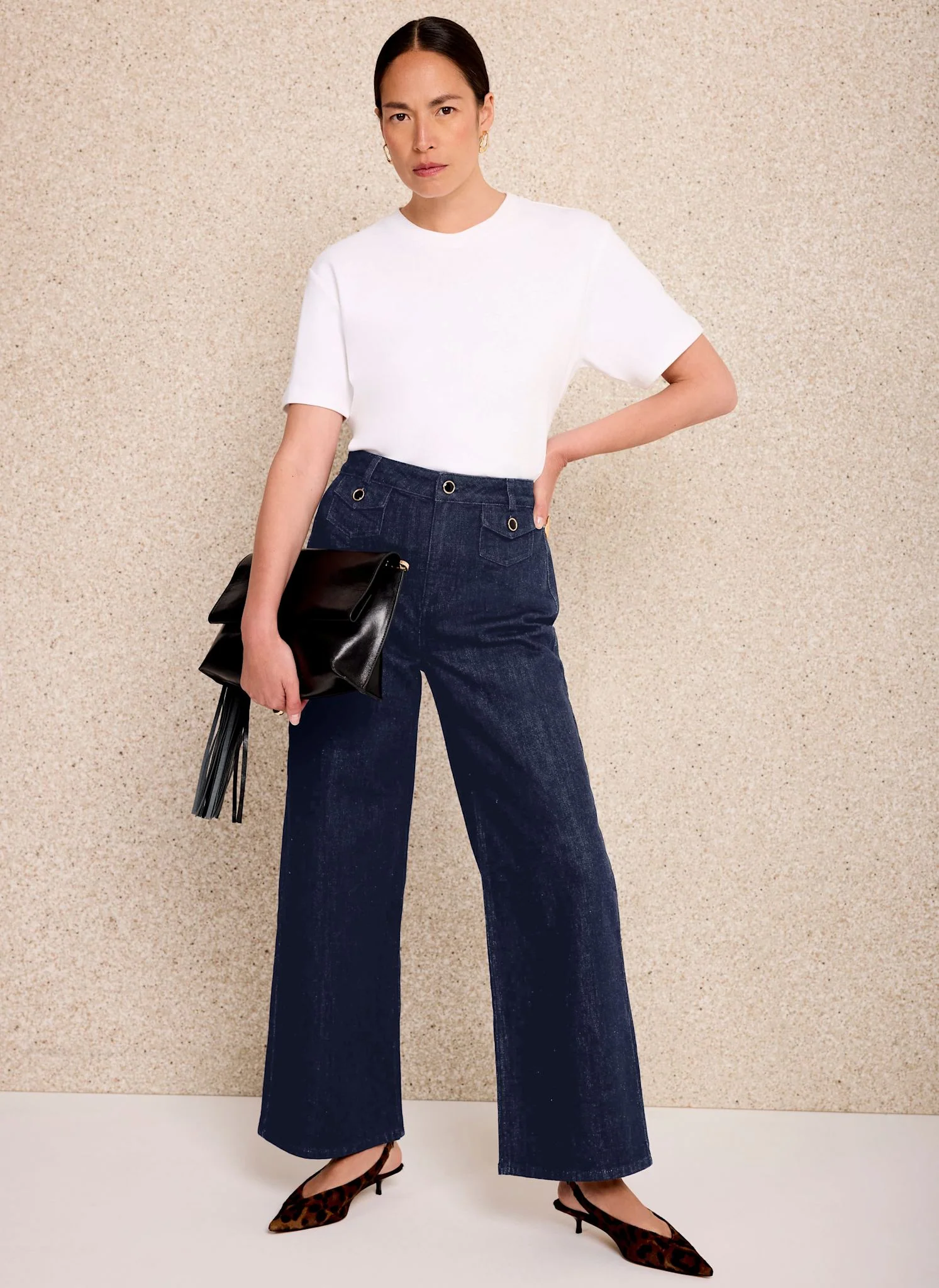 203-dark-indigo-patch-pocket-wide-leg-crop-jeans-1.webp Dark Indigo Patch Pocket Wide Leg Crop Jeans