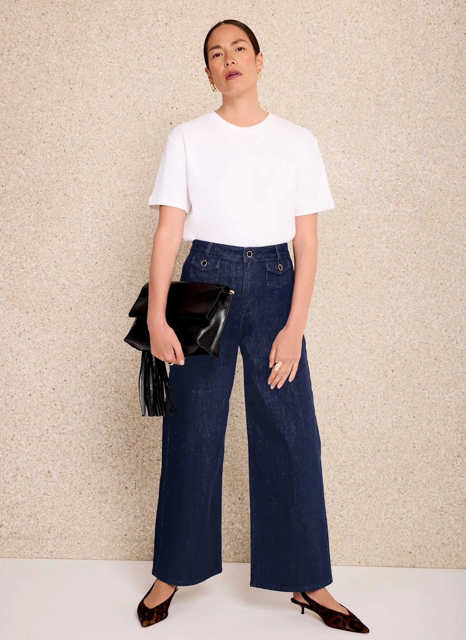 203-dark-indigo-patch-pocket-wide-leg-crop-jeans-5.webp Dark Indigo Patch Pocket Wide Leg Crop Jeans