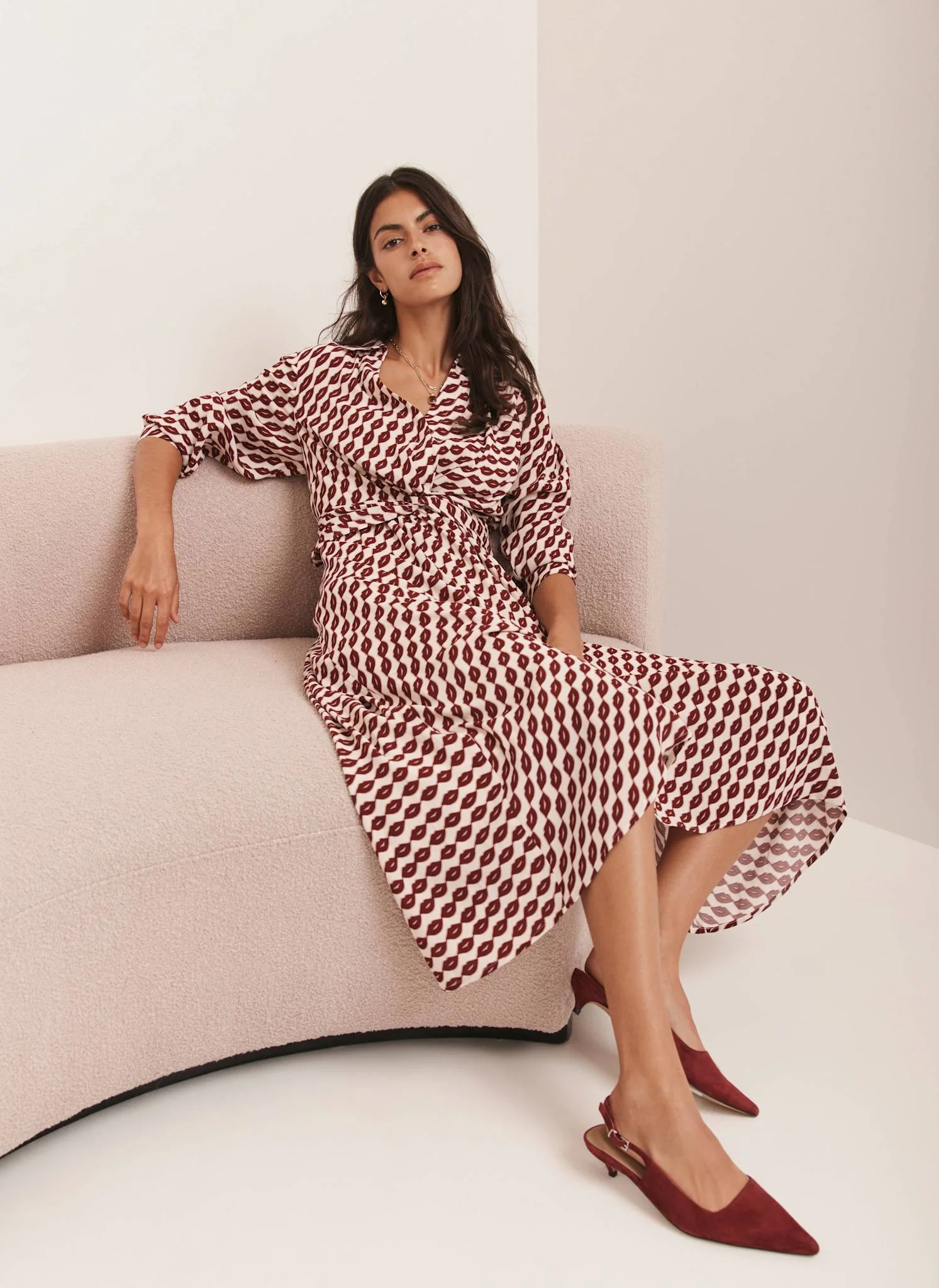 2090-red-lip-print-midi-shirt-dress-1.webp Red Lip Print Midi Shirt Dress