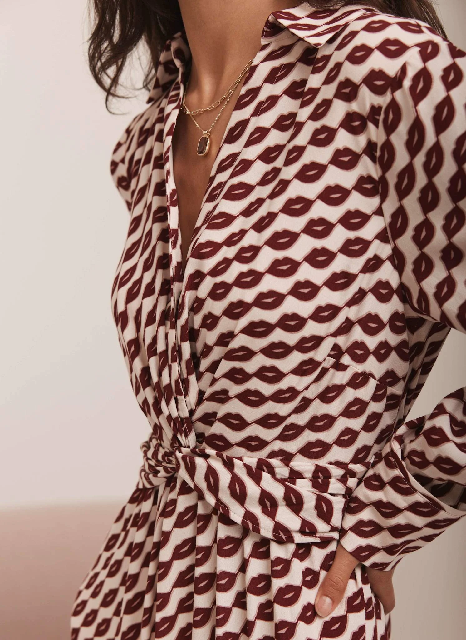 2090-red-lip-print-midi-shirt-dress-4.webp Red Lip Print Midi Shirt Dress