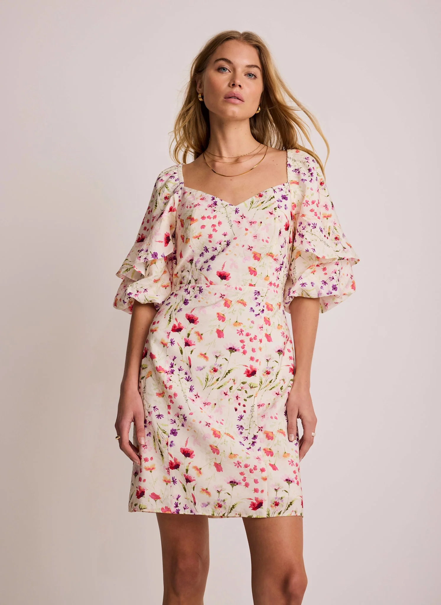225-pink-floral-print-puff-sleeve-mini-dress-1.webp Pink Floral Print Puff Sleeve Mini Dress