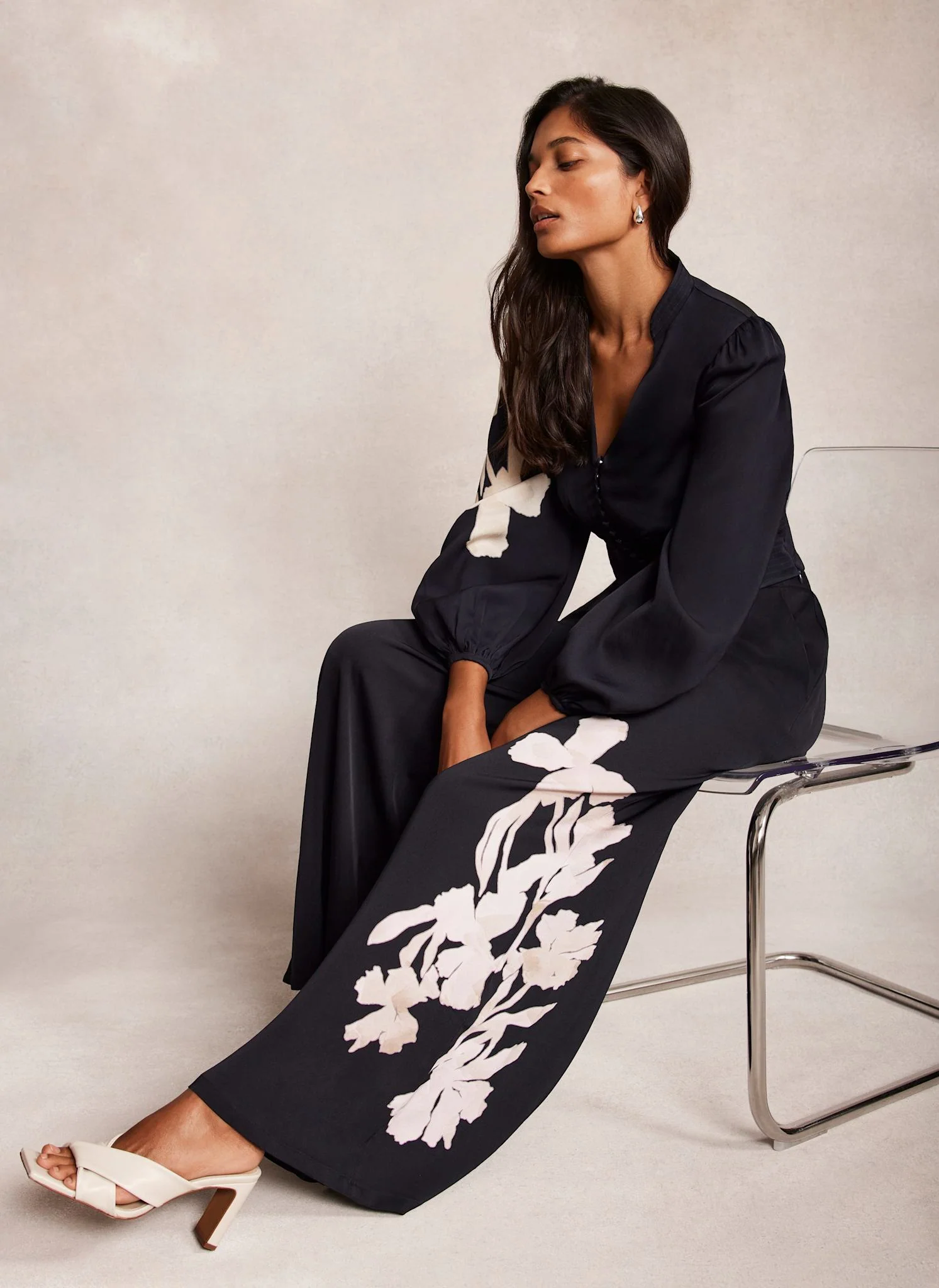2290-navy-floral-print-wide-trousers-2.webp Navy Floral Print Wide Trousers