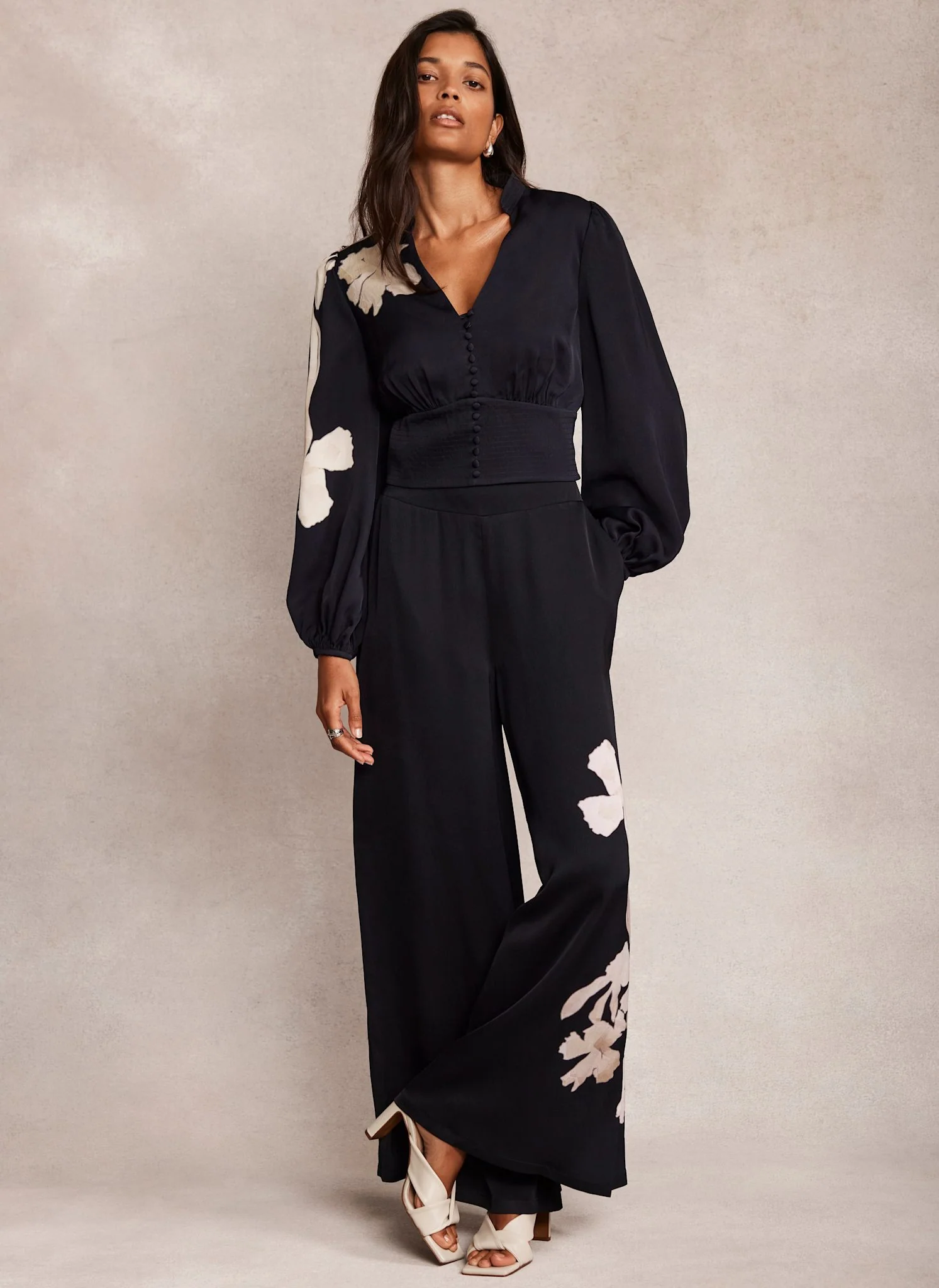 2290-navy-floral-print-wide-trousers-3.webp Navy Floral Print Wide Trousers