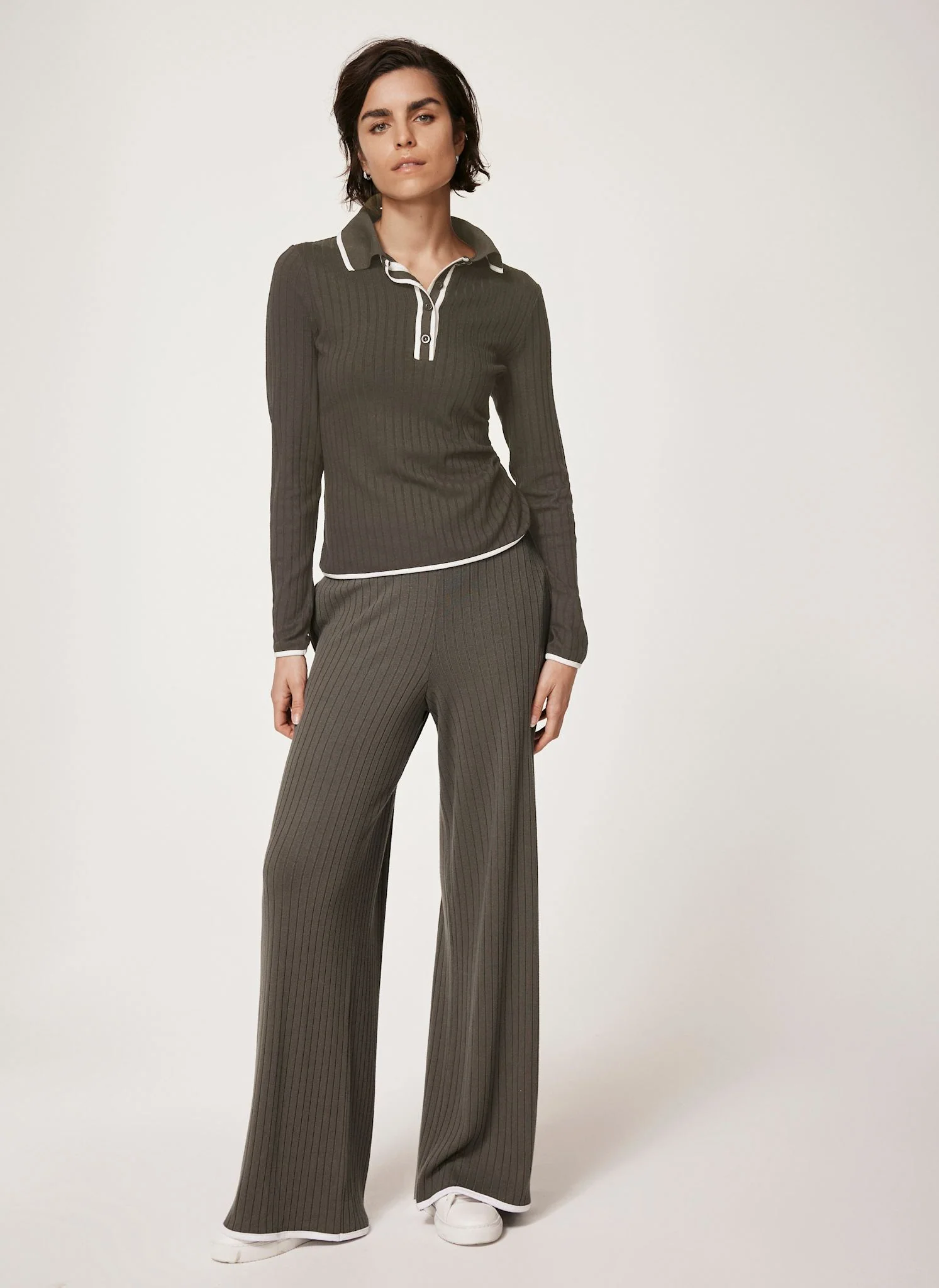 2416-khaki-ribbed-contrast-trim-wide-trousers-4.webp Khaki Ribbed Contrast Trim Wide Trousers