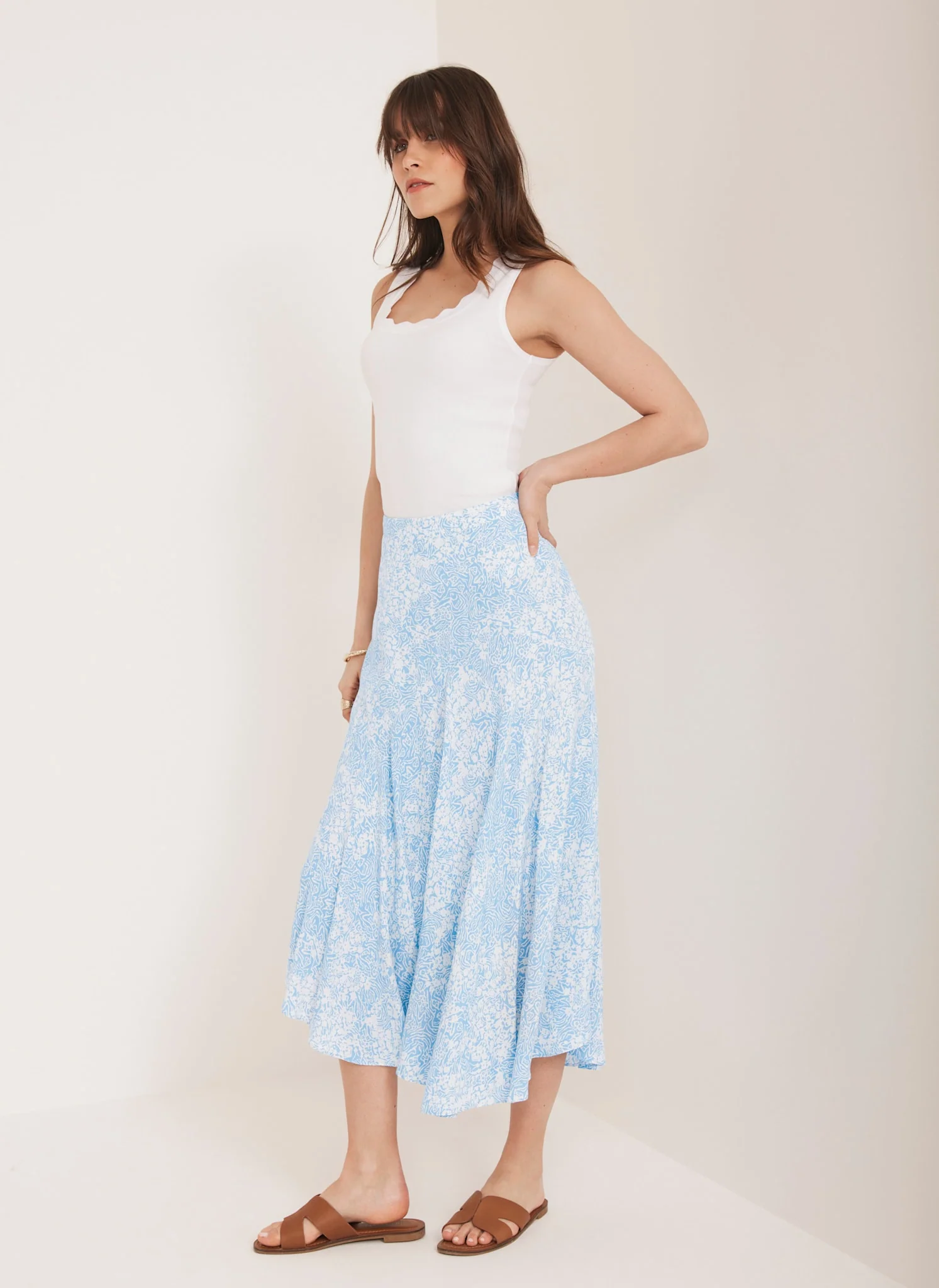2823-08-08-variation-3.webp Blue Floral Print Skirt